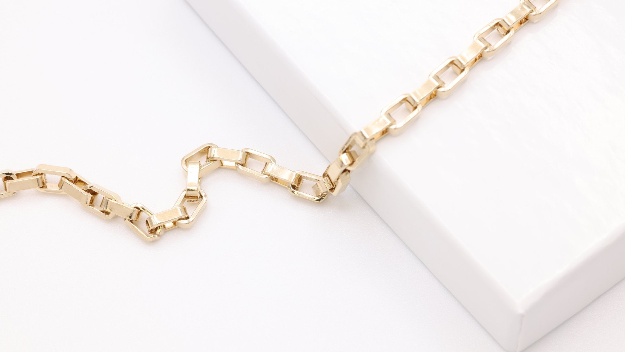 Wholesale Box Jewelry Chain - HarperCrown