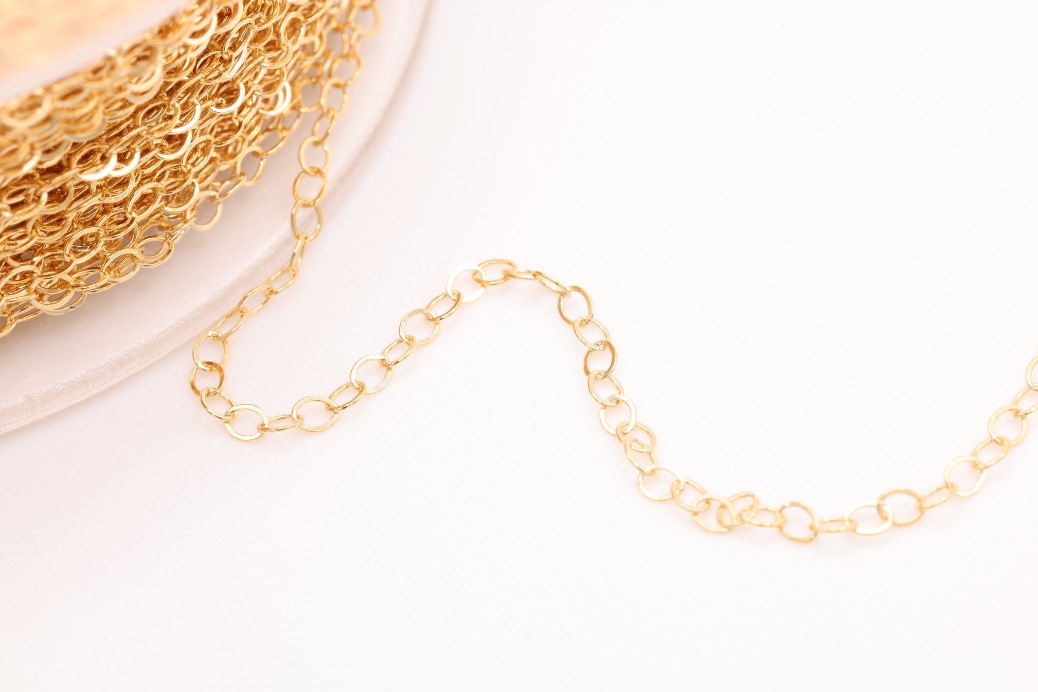 1.3mm Flat Cable Chain, 14K Gold-Filled Chain, Pay By the Foot Uncut - HarperCrown