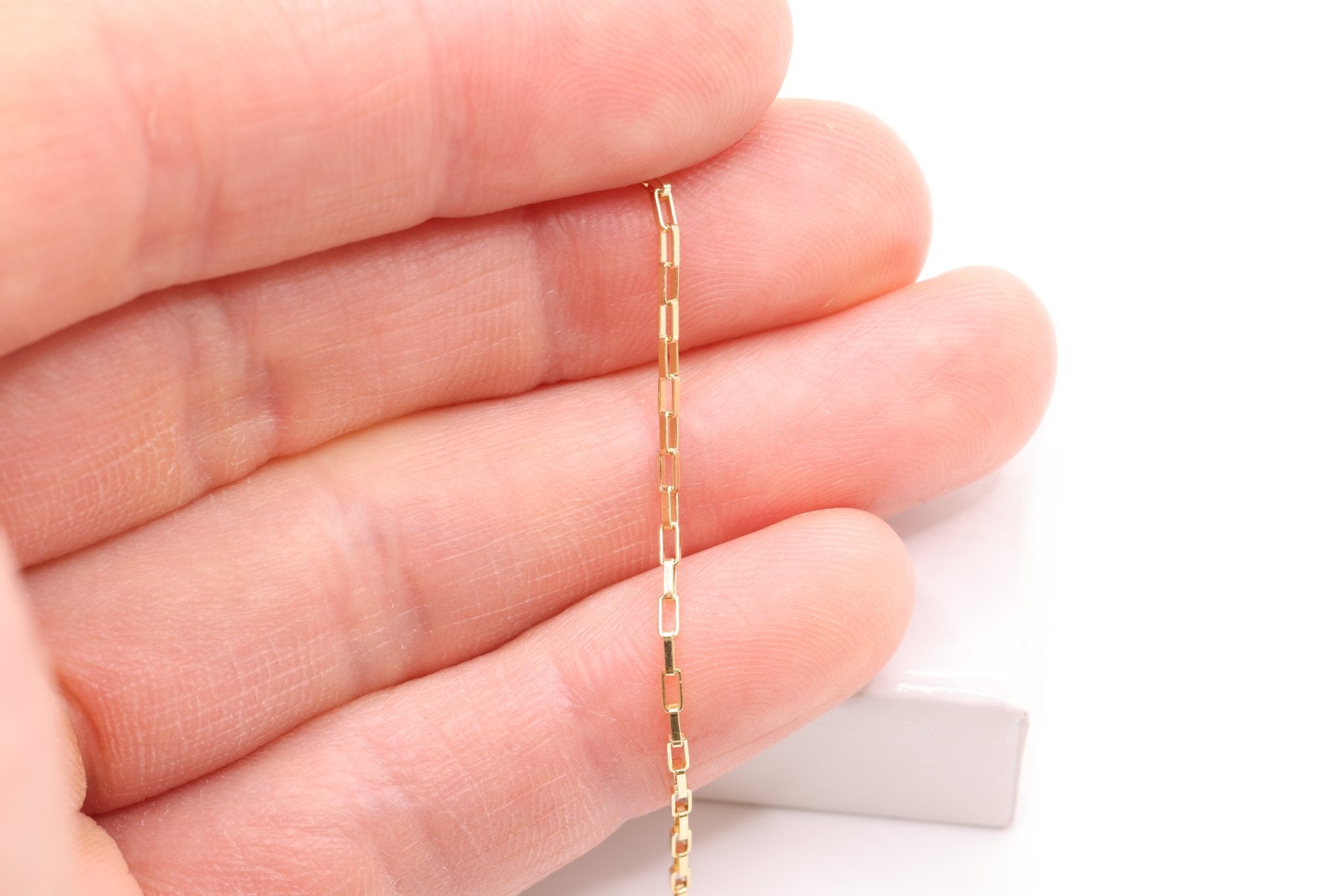 1.3mm x 2.5mm Elongated Box Chain, 14/20 Gold - Filled, Wholesale, Bulk DIY Spool Pay Per Foot Jewelry Making Chain - HarperCrown