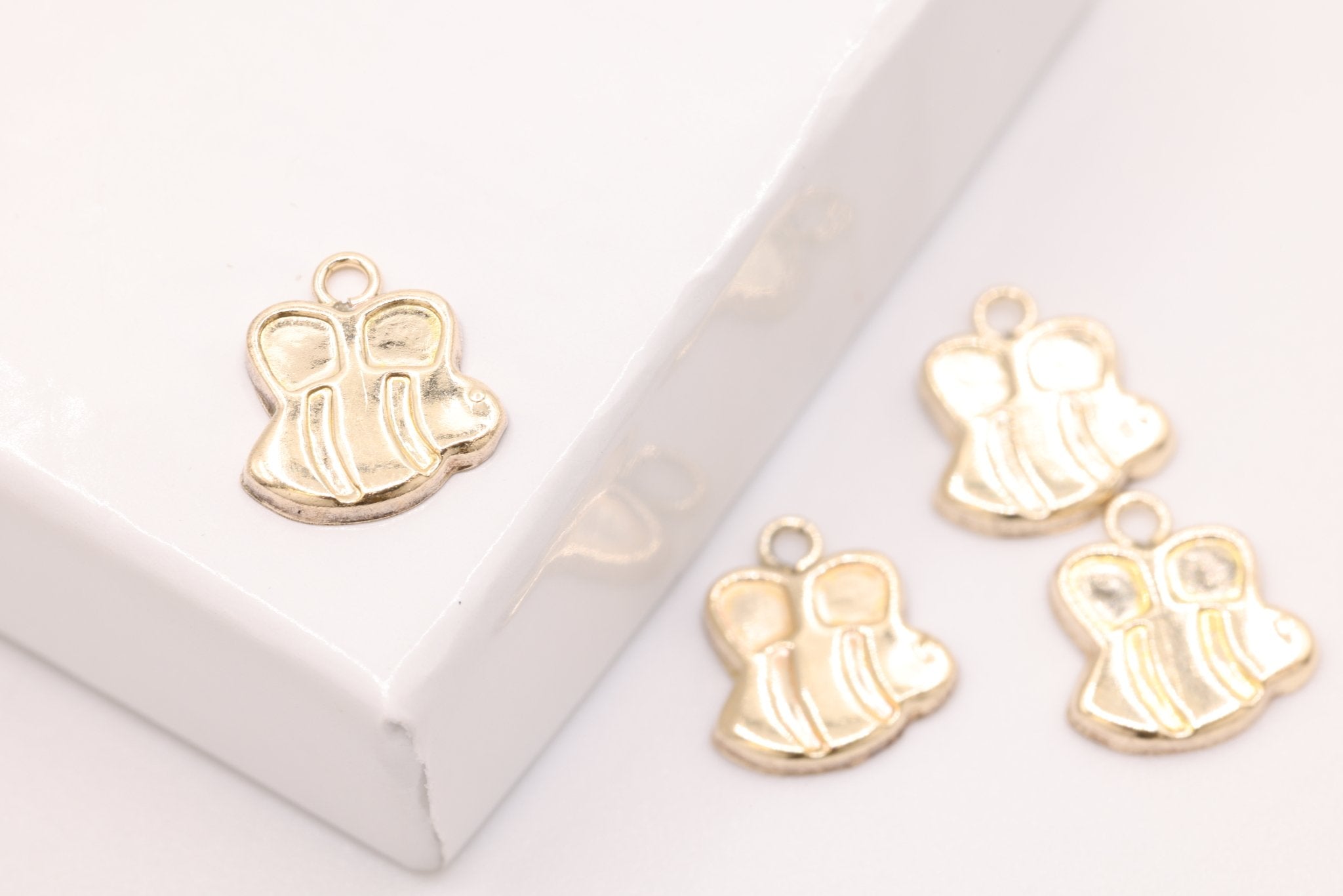 14K Gold-Filled Bee Charm, Bumble Bee Bug Charm, Wholesale Jewelry Making Charm - HarperCrown