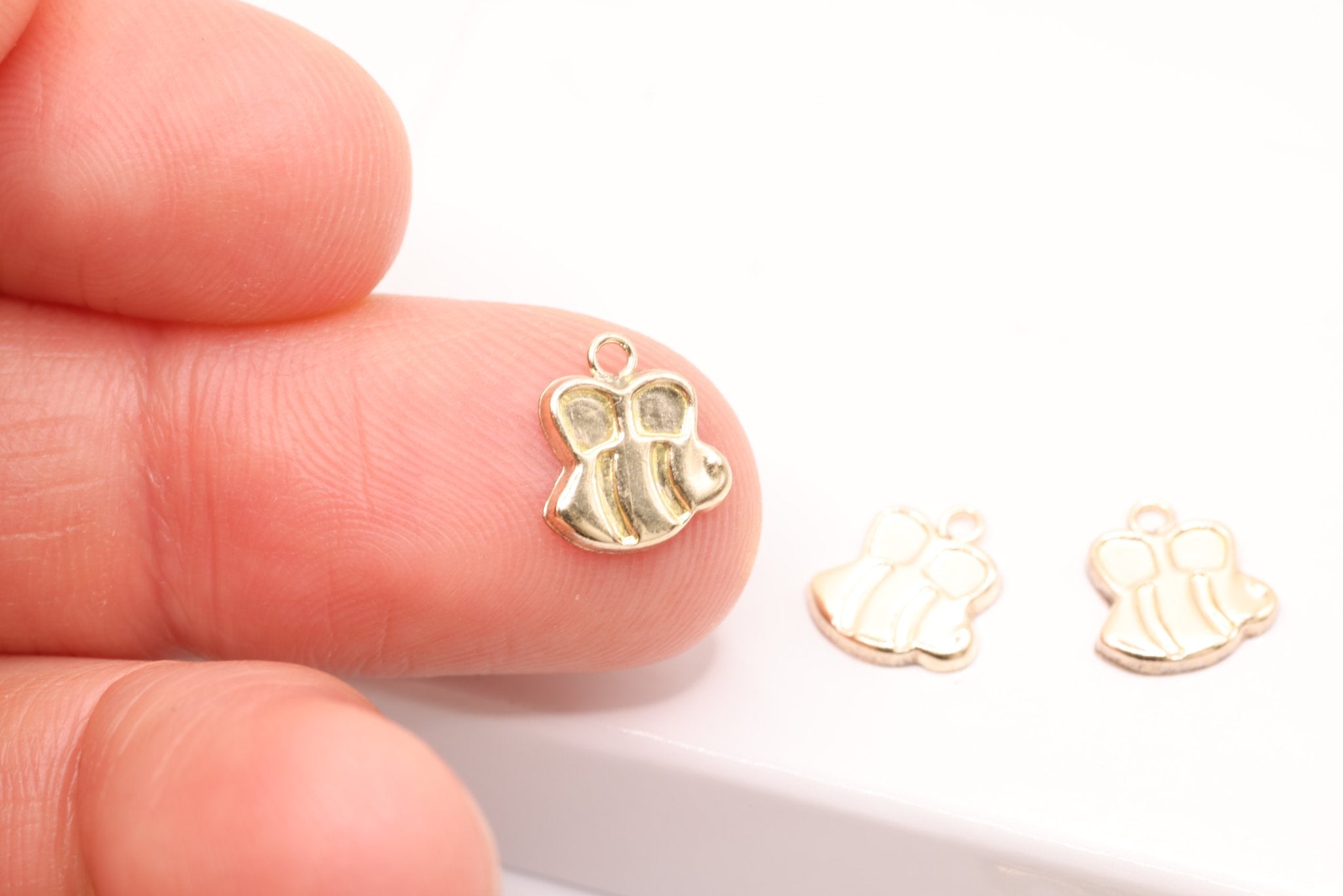14K Gold-Filled Bee Charm, Bumble Bee Bug Charm, Wholesale Jewelry Making Charm - HarperCrown