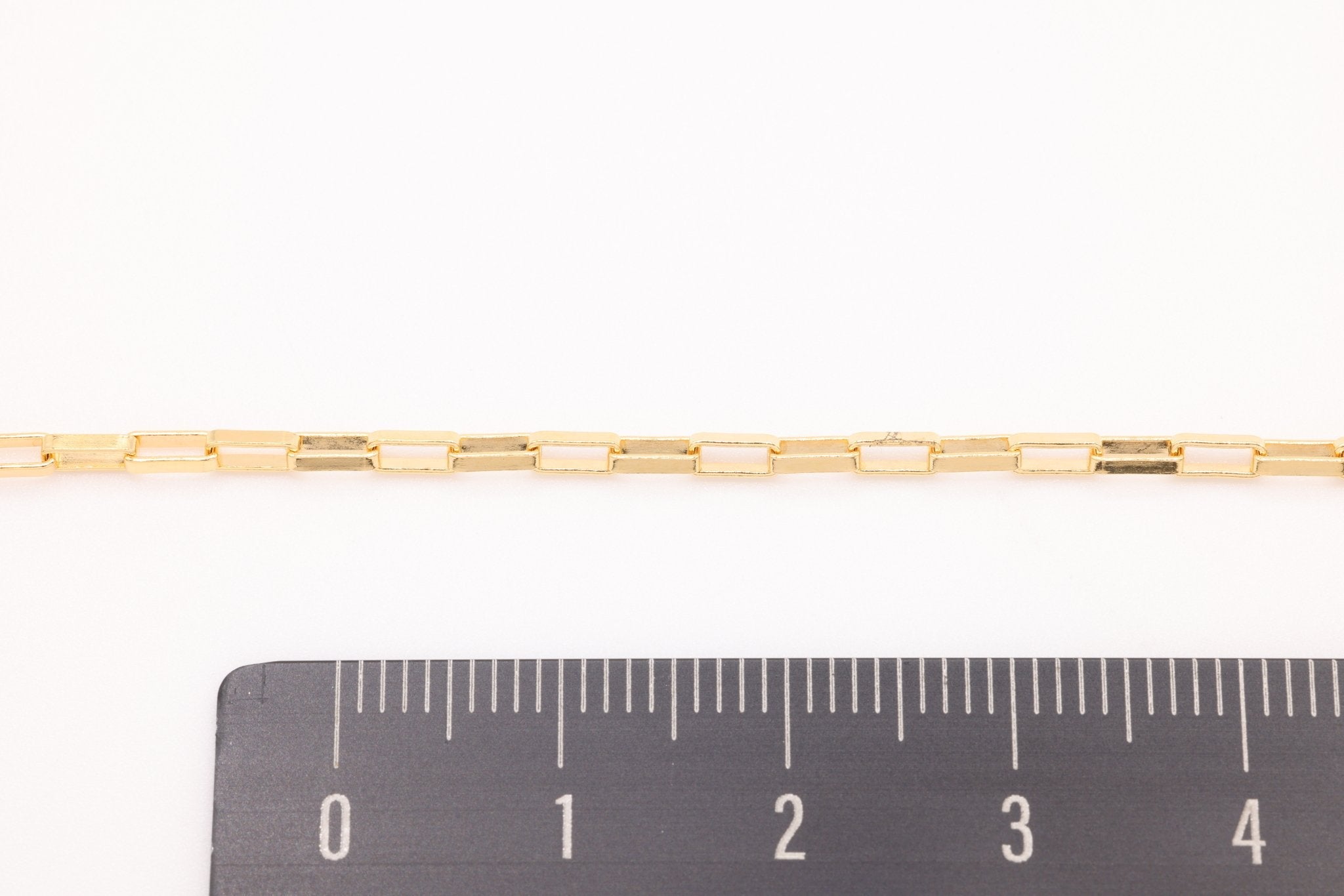1.5mm x 4mm Elongated Box Chain, 14K Gold - Filled, Bulk DIY Spool Pay Per Foot Jewelry Making Chain - HarperCrown