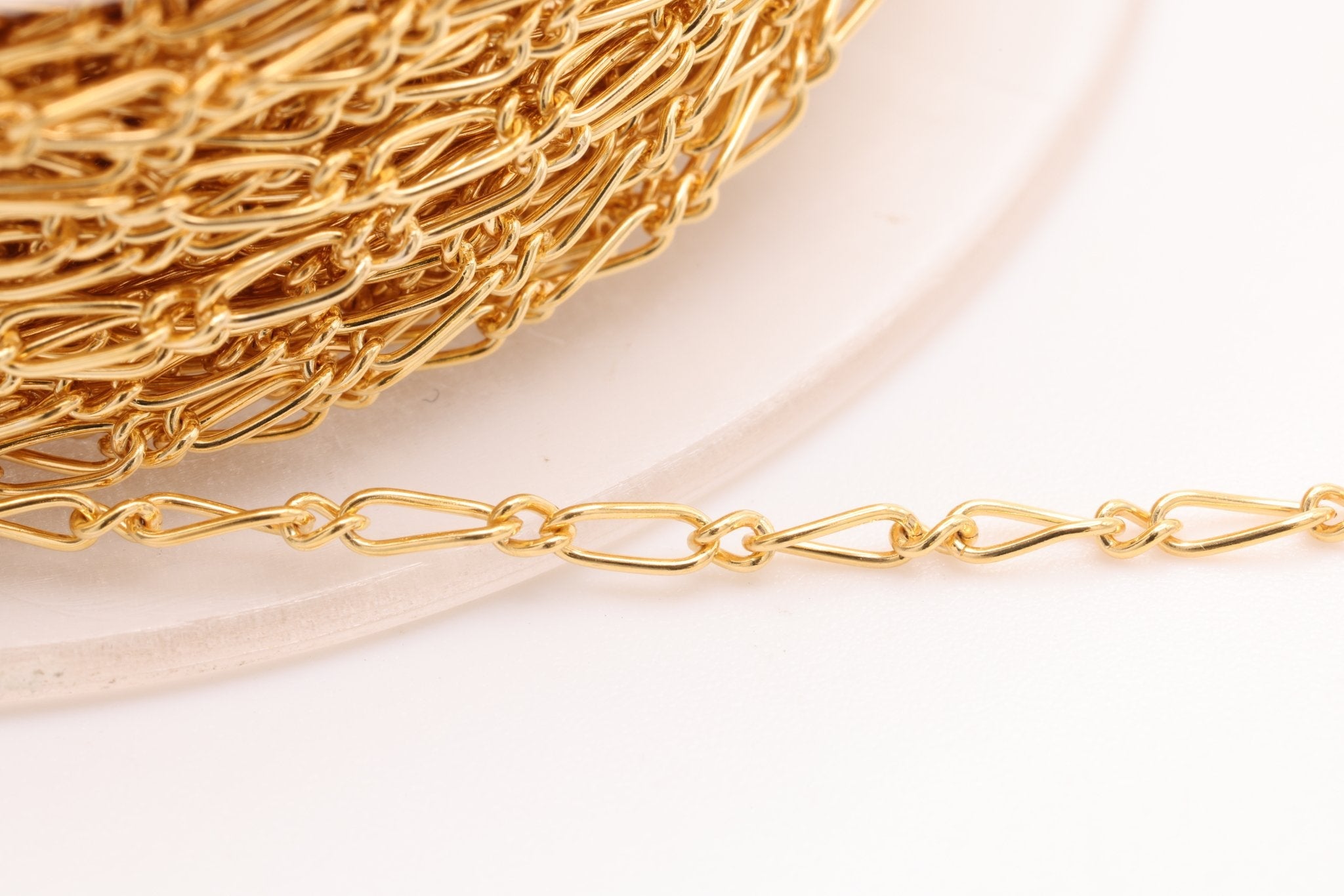 1.5mm x 4mm Figaro Chain, Gold - Filled, Bulk DIY Spool Pay Per Foot Jewelry Making Chain - HarperCrown