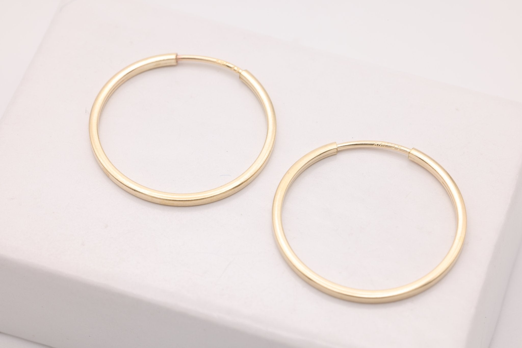 17mm Endless Hoop Earrings, 14K Gold - Filled, Minimalist Delicate Earrings, Wholesale Jewelry Earrings - HarperCrown