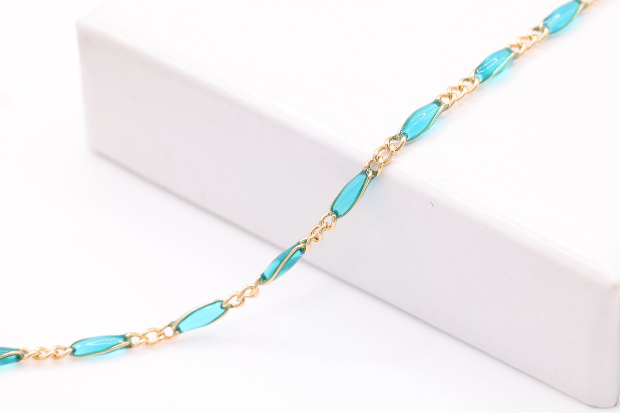 1.8mm x 3.5mmmm Figaro Blue Enamel Chain, 14/20 Gold - Filled, Enamel Color Unfinished Chain Permanent Jewelry - HarperCrown