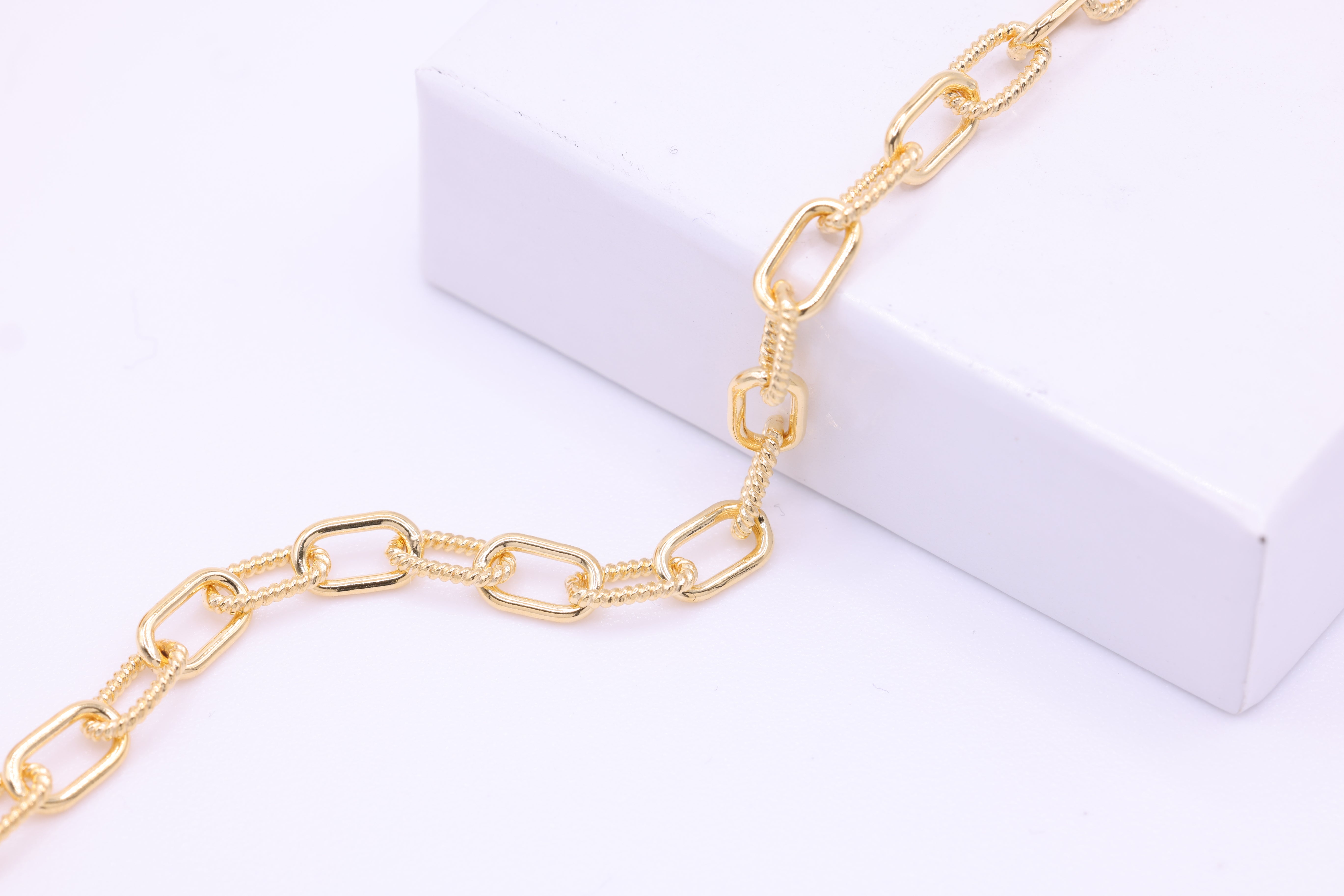 3.8mm x 6.5mm Knurled Paperclip Cable Chain, 14/20 Gold-Filled, Wholesale, Pay Per Inch, Jewelry Making Chain