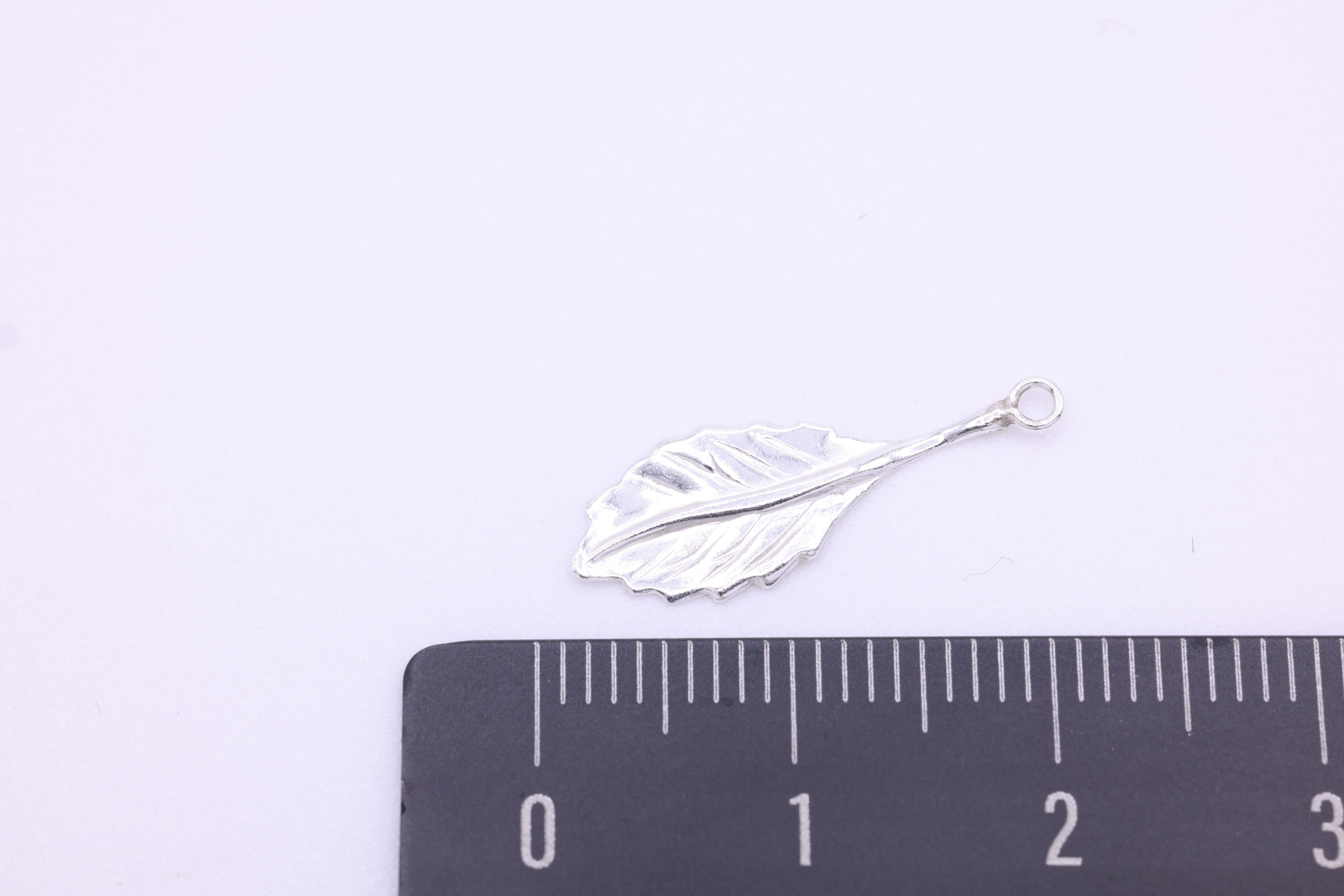 Leaf Charm, Wholesale, 925 Sterling Silver, 21mm x 7mm, Drops Dangles Leaves Nature Leaves Petal