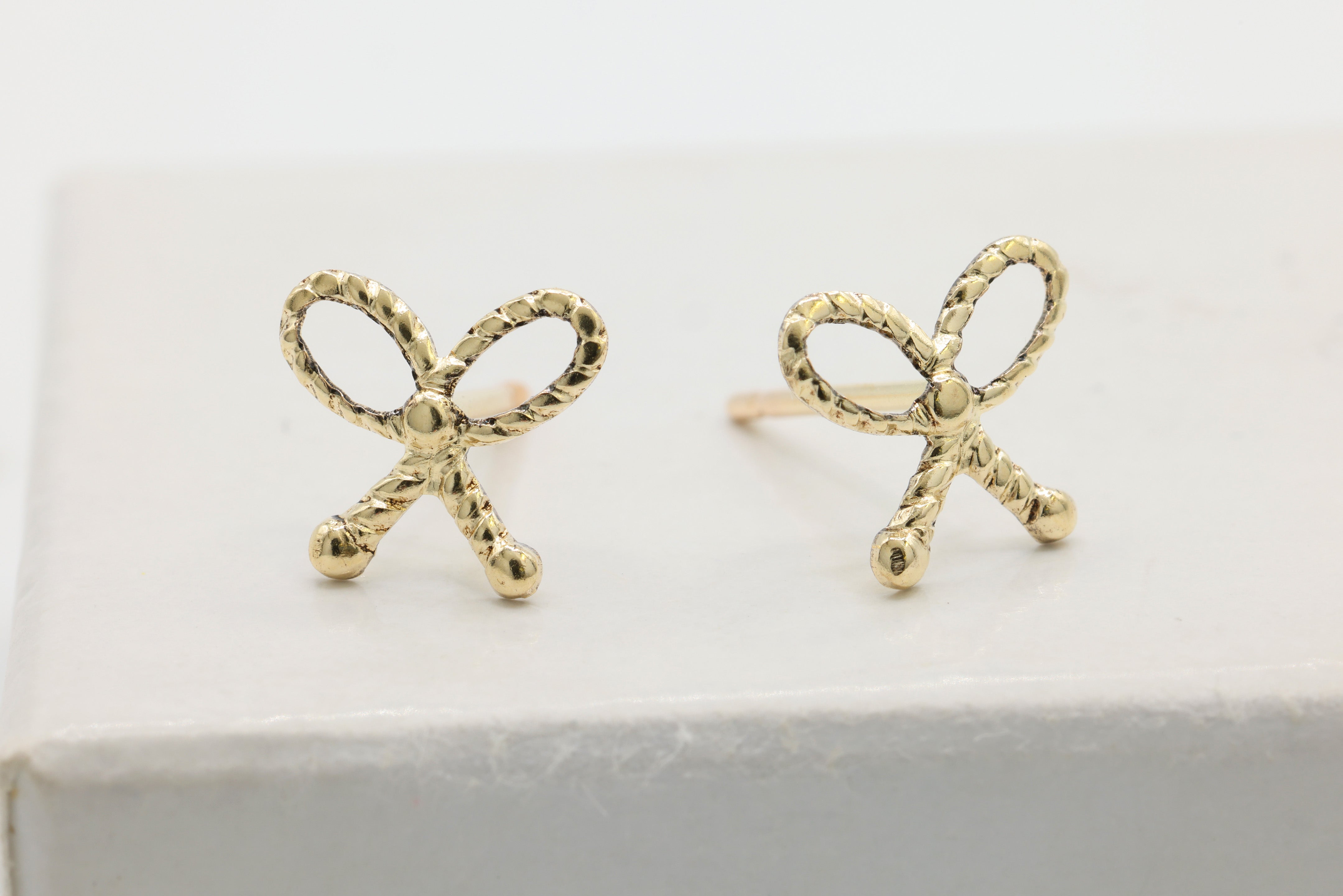 Ribbed Bow Stud Earring, 14/20 Gold-Filled, 8mm x 8mm, Wholesale, Jewelry Earrings
