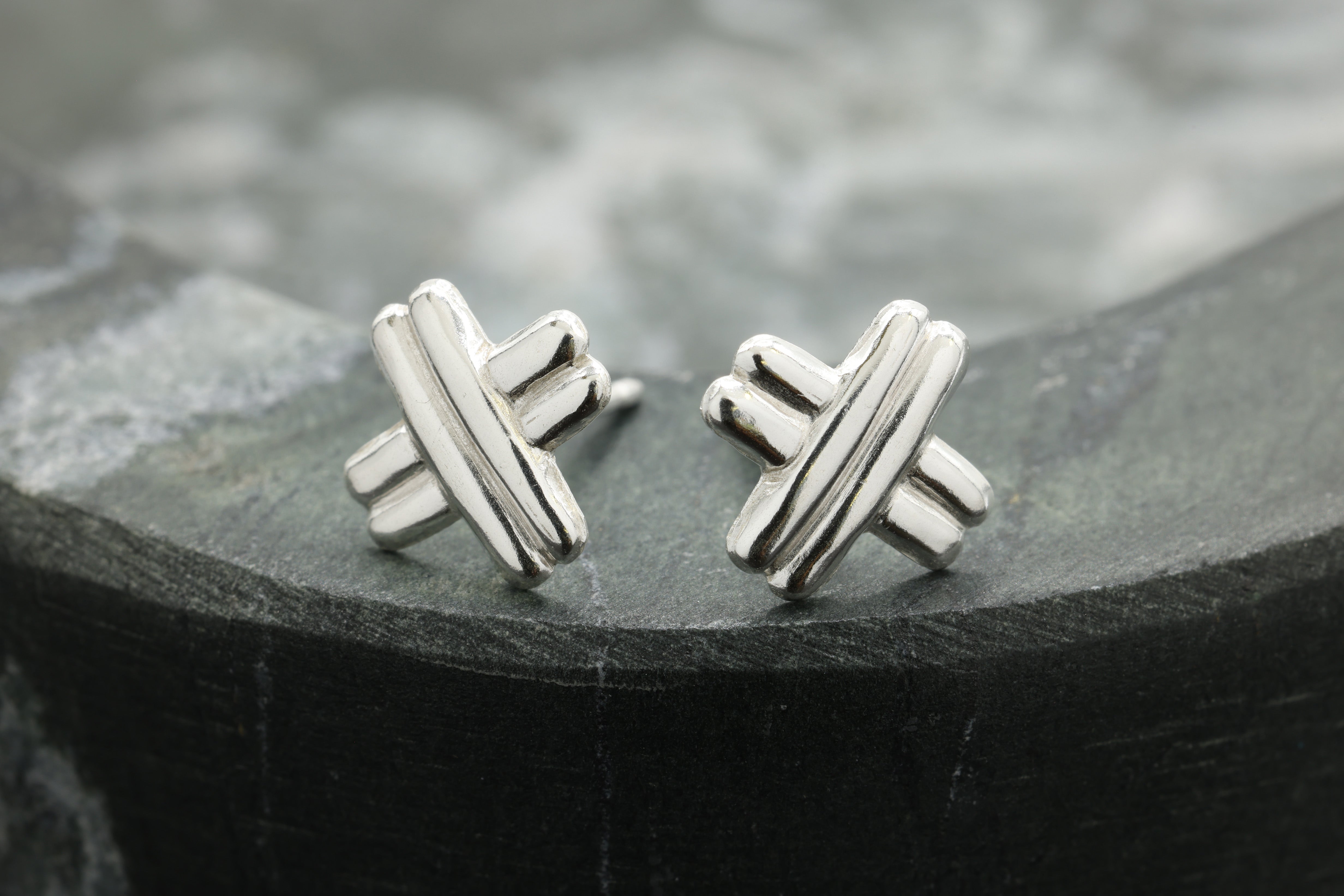 Crisscross Stud Earring, 925 Sterling Silver, 8mm x 8mm, Wholesale, Crossed Bar Dainty Minimalist Jewelry Earrings