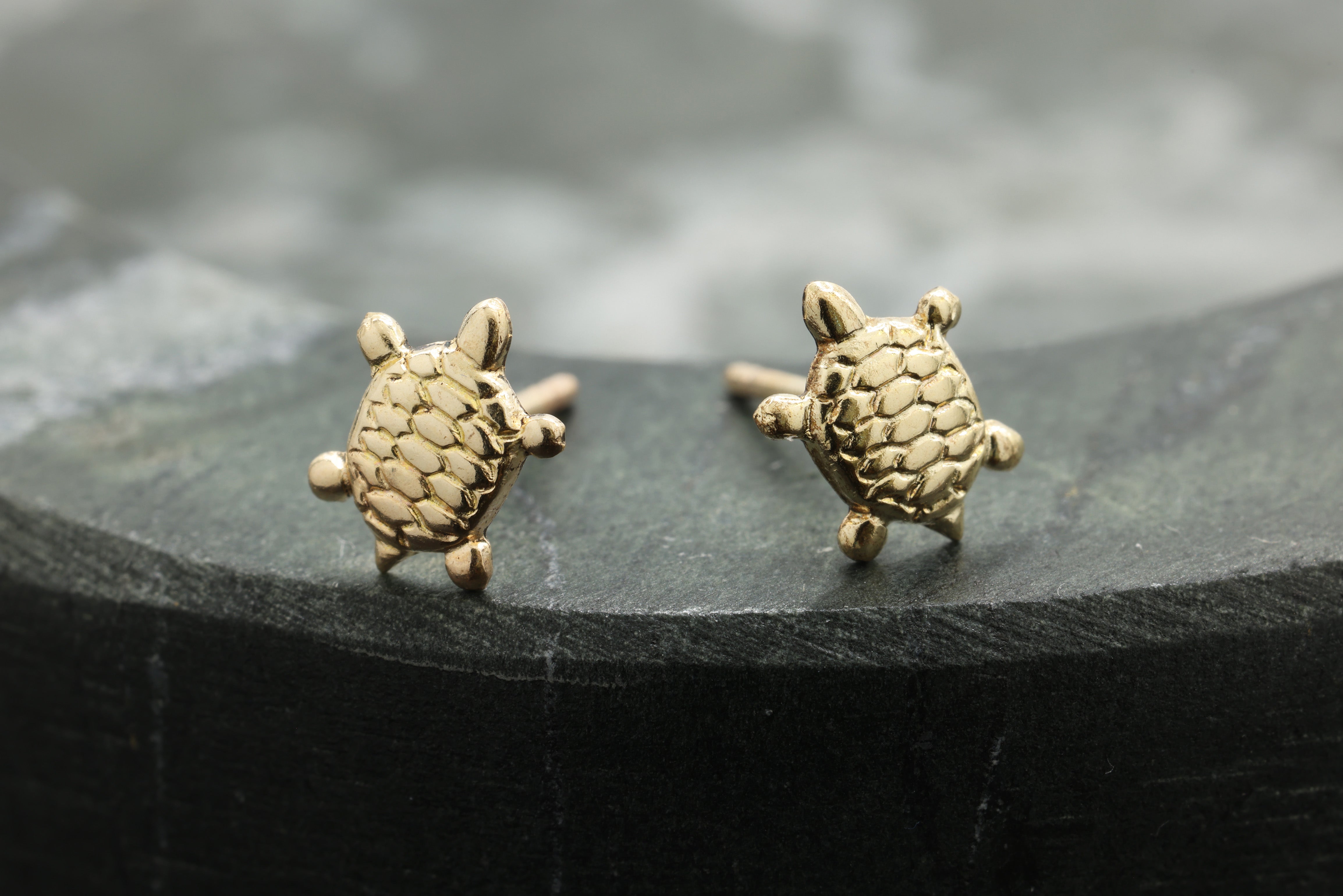 Turtle Stud Earring, 14/20 Gold-Filled, 8mm x 5mm, Wholesale, Sea Turtle Dainty Minimalist Jewelry Earrings