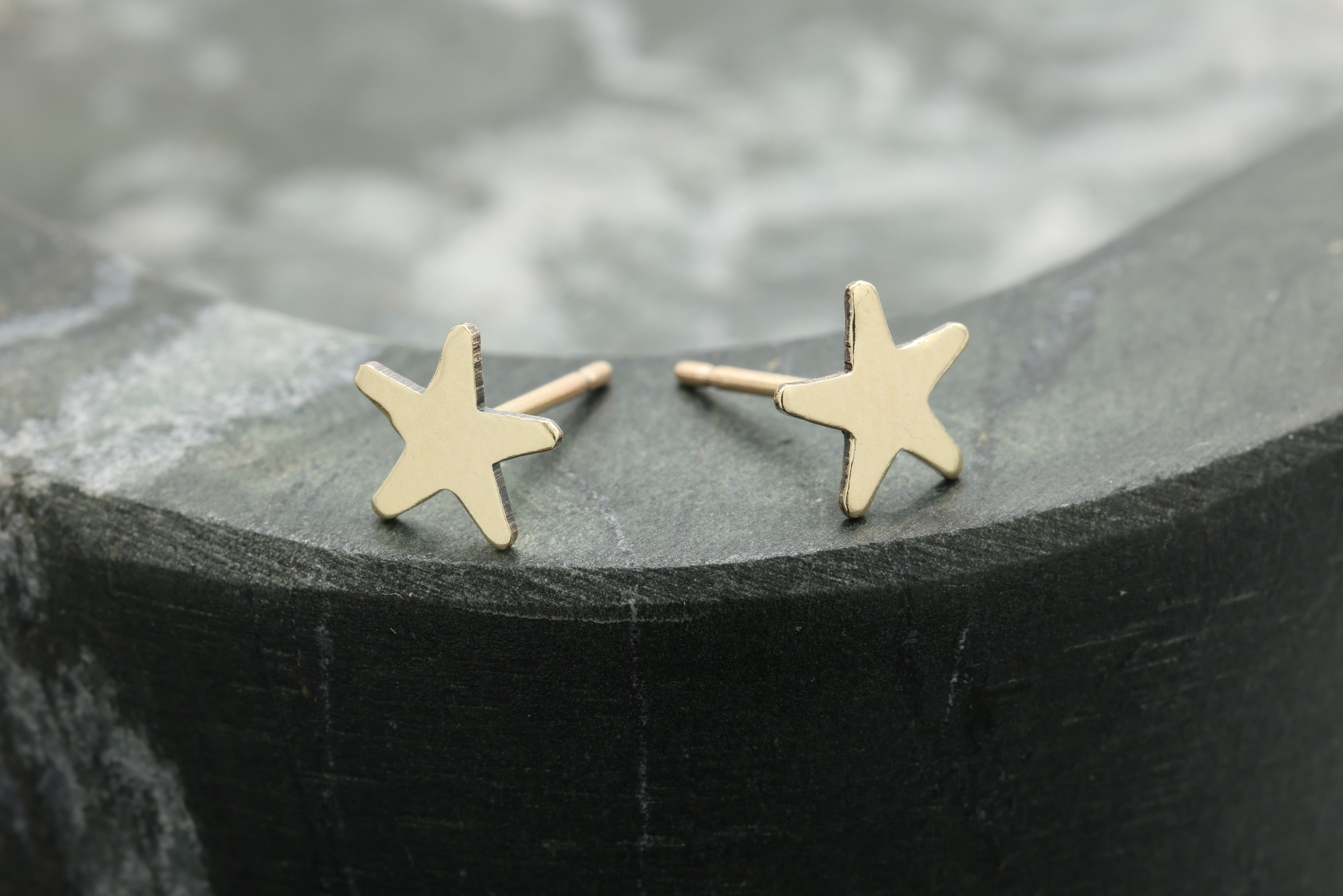 Star Stud Earring, 14/20 Gold-Filled, 8mm x 8mm, Wholesale, Celestial Shooting Star Dainty Minimalist Jewelry Earrings