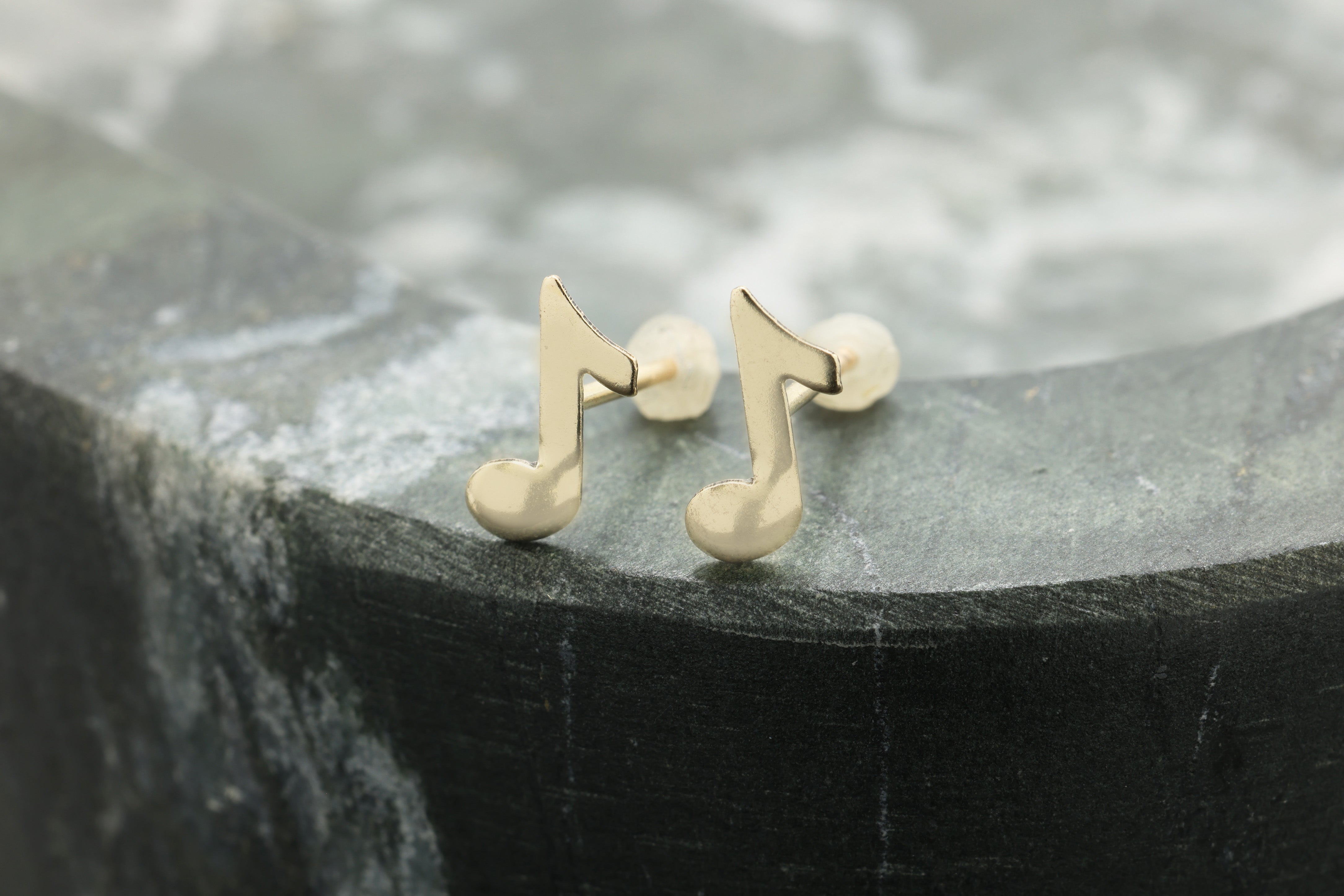 Musical Note Stud Earring, 14/20 Gold-Filled, 9mm x 5mm, Wholesale, Eighth Quaver Melody Note Dainty Minimalist Jewelry Earrings