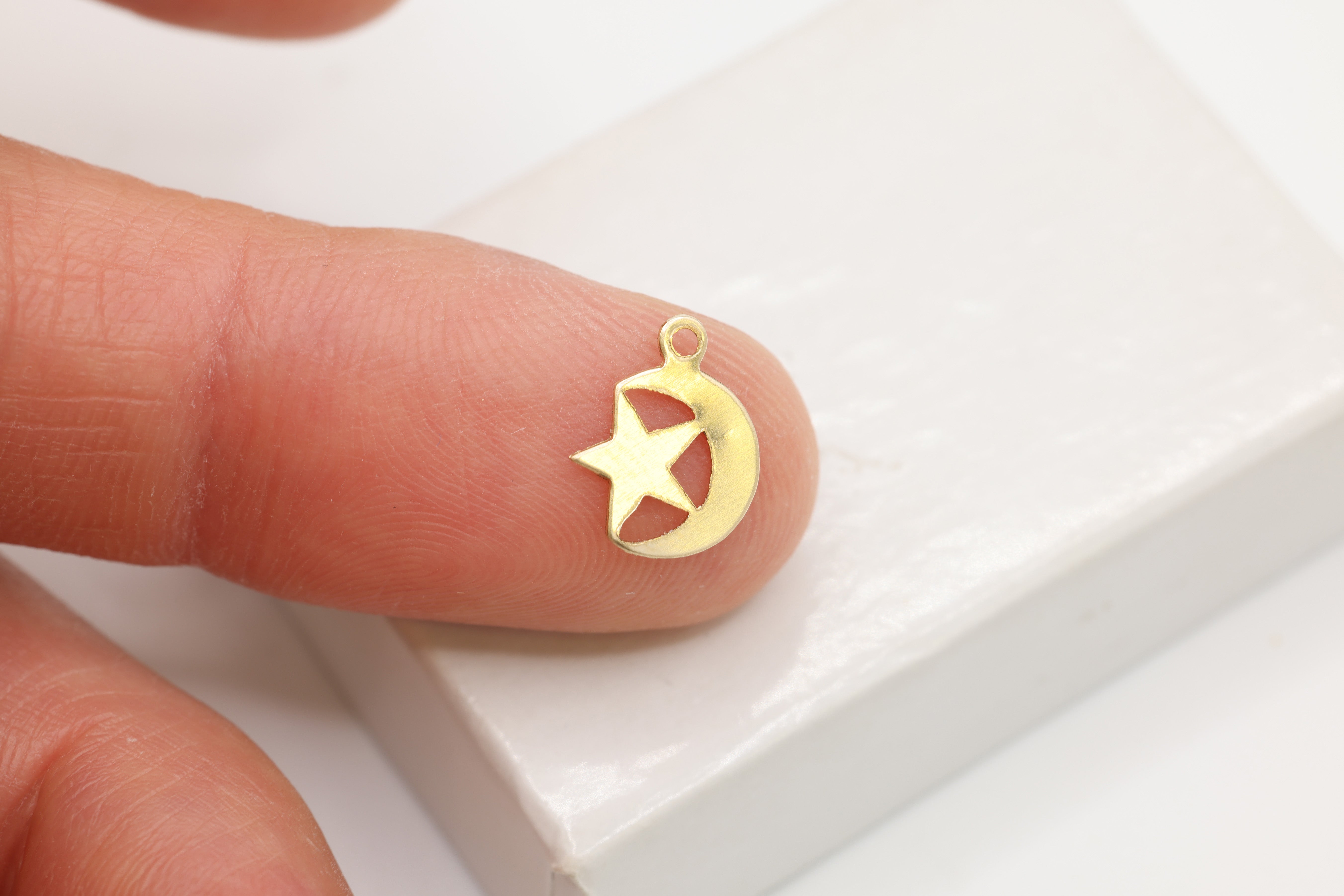 Moon Star Charm, 14/20 Gold-Filled, 10mm x 8mm, Wholesale, Celestial, Jewelry Making Charm