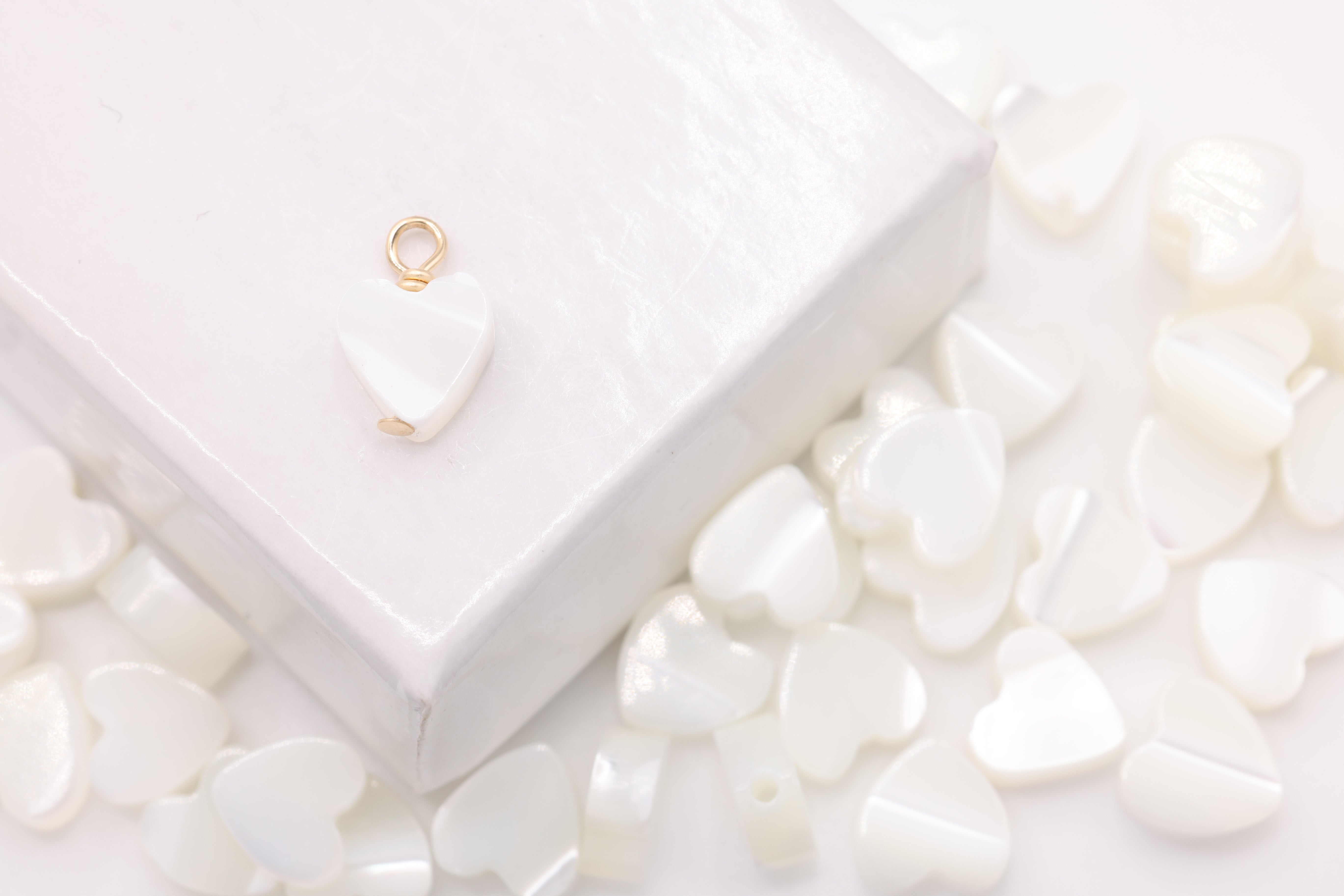 Mother of Pearl Heart Charm, Wholesale, 14/20 Gold-Filled, 7mm x 5mm, Jewelry Making Charm