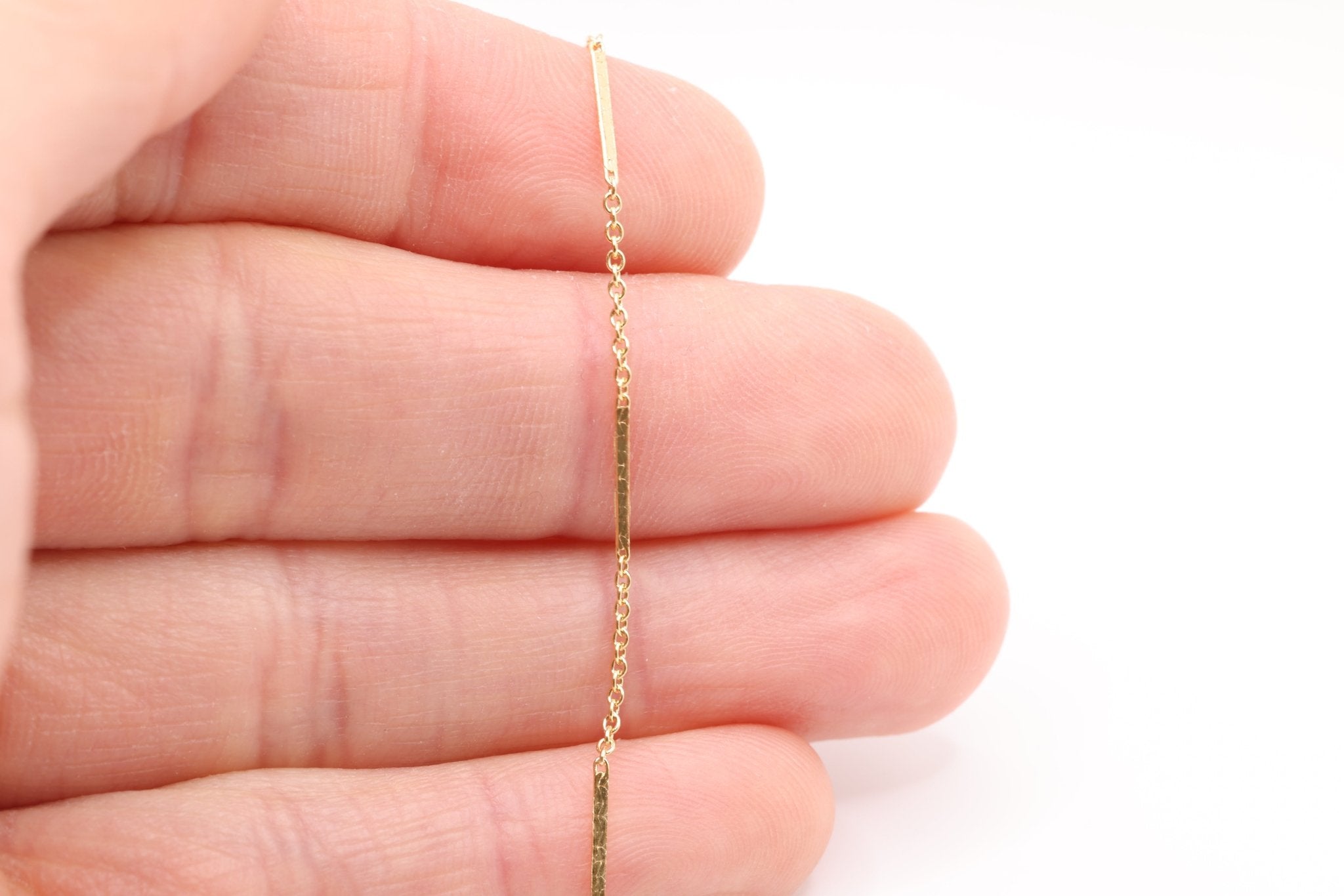 1mm x 11mm Textured Flat Bar Chain, 14/20 Gold - Filled, Wholesale - HarperCrown