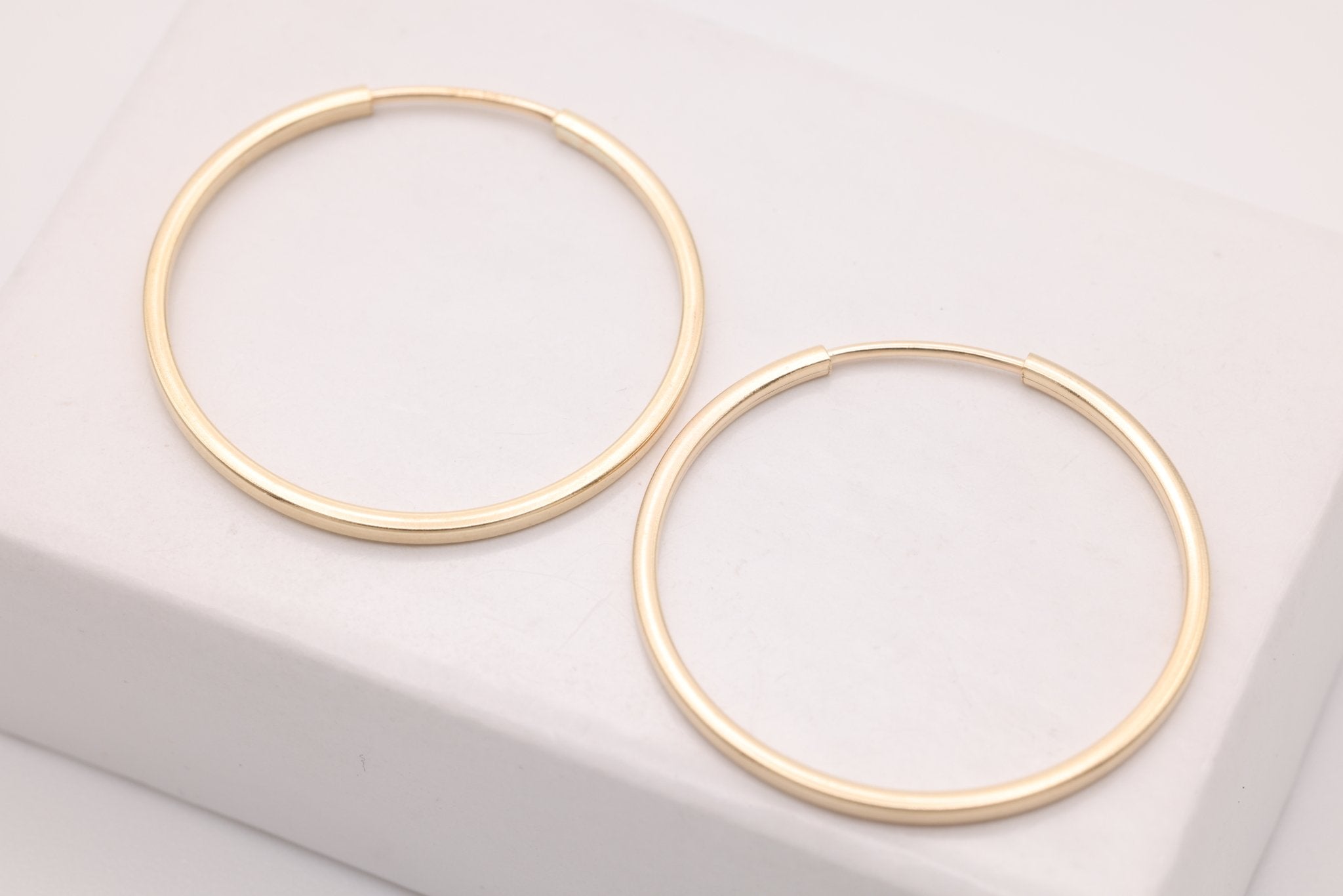 20mm Endless Hoop Earrings, 14K Gold - Filled, Minimalist Delicate Earrrings, Wholesale Jewelry Earrings - HarperCrown