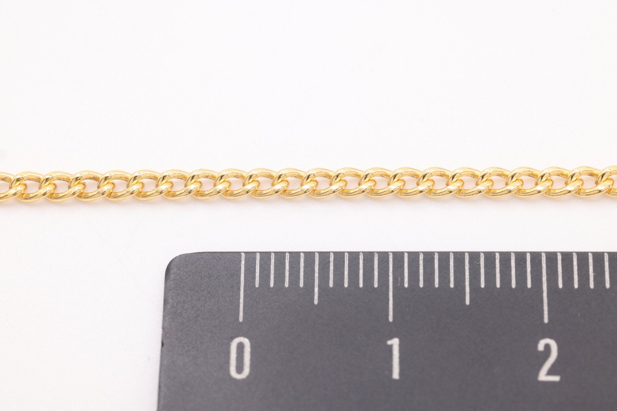 2.3mm Curb Flat Chain, 14/20 Gold - Filled, Wholesale, Pay Per Inch, Jewelry Making Chain - HarperCrown