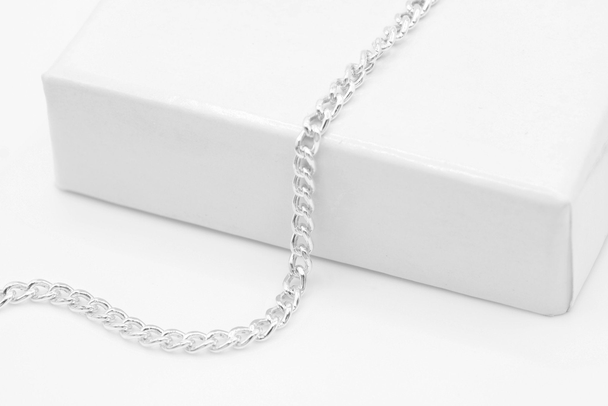 2.3mm Curb Flat Chain, 925 Sterling Silver, Wholesale, Pay Per Inch, Jewelry Making Chain - HarperCrown