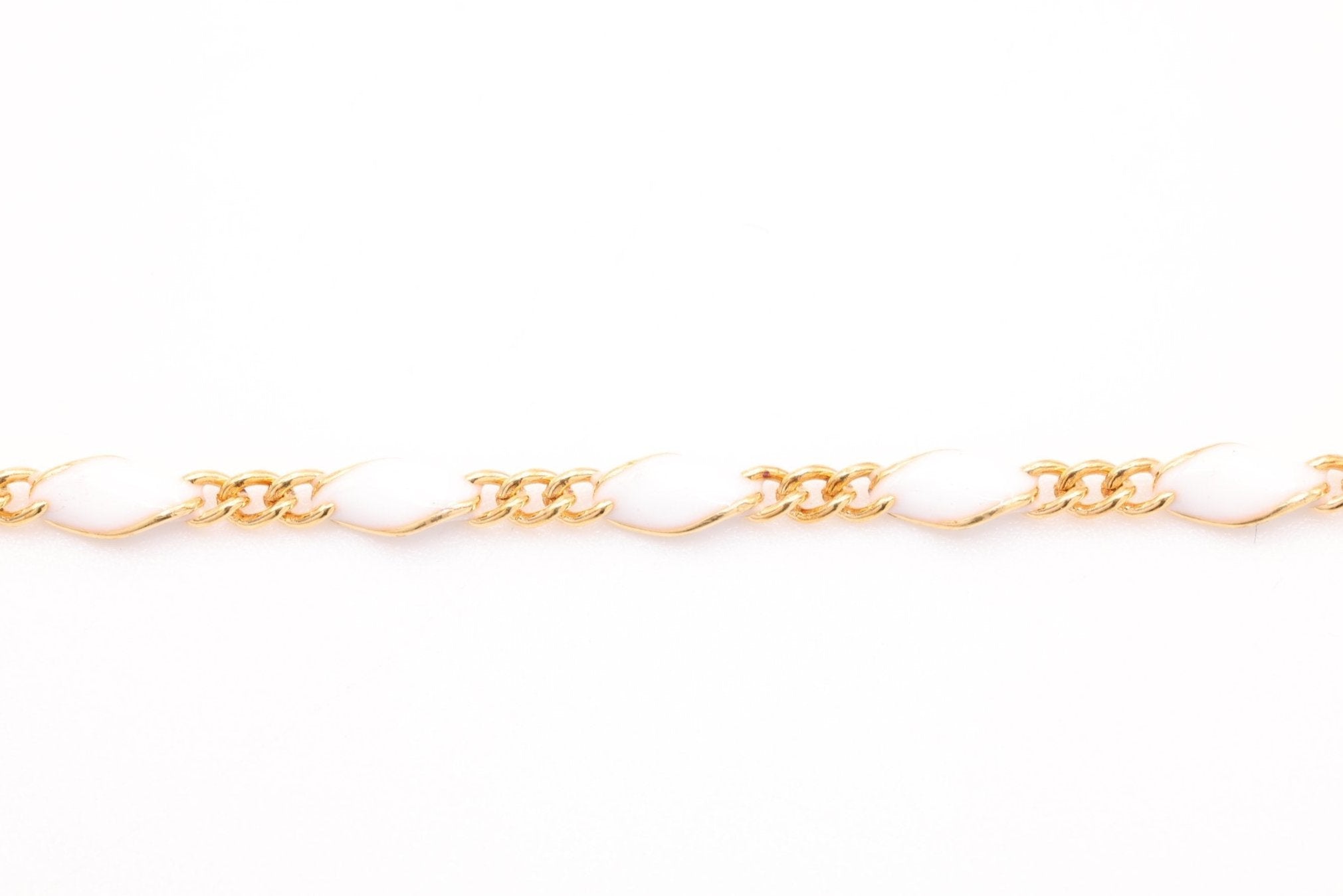 2.5mm x 3.5mmmm Figaro White Enamel Chain, Gold - Filled, Enamel Color Unfinished Chain Permanent Jewelry - HarperCrown