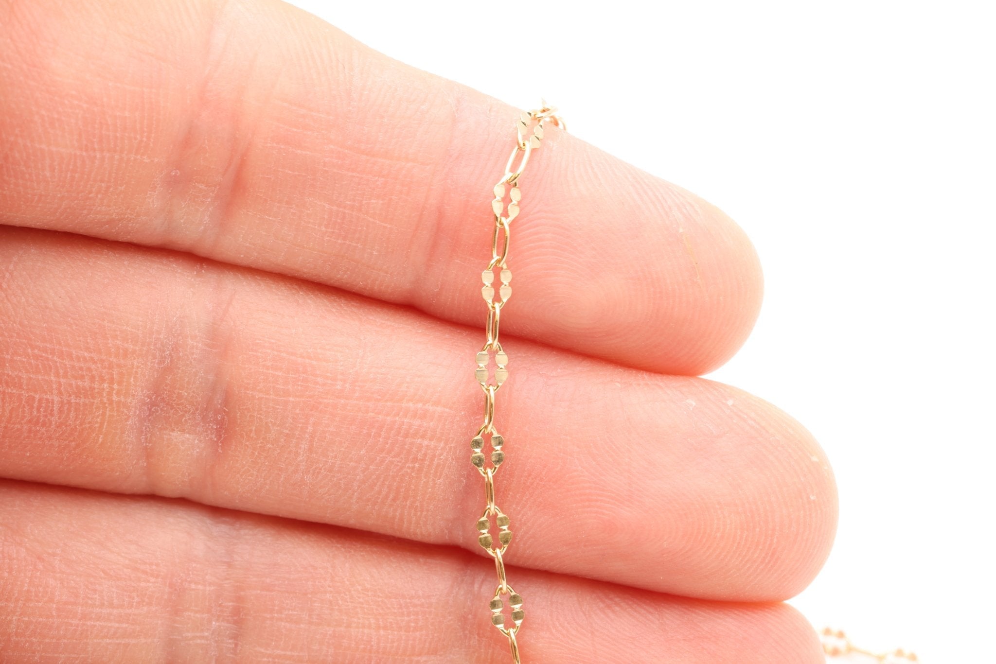 2.5mm x 4mm Double Dapped Chain, Gold - Filled, Bulk Pay Per Foot Jewelry Making Chain - HarperCrown