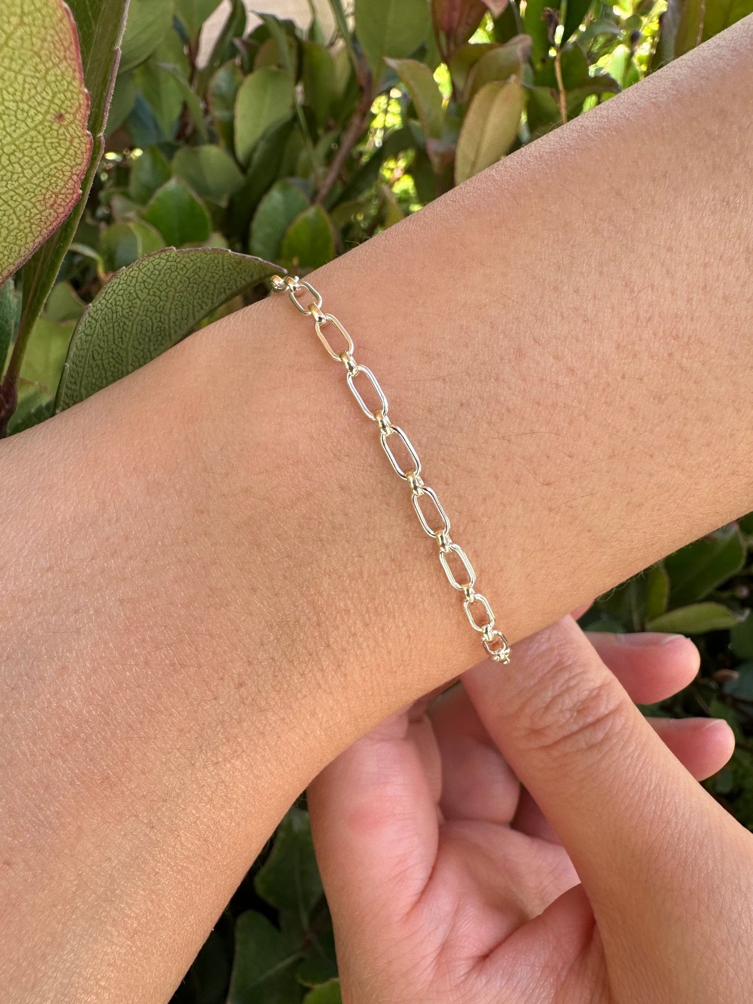 2.5mm x 6mm Long & Short Two Tone Chain, 14/20 Gold-Filled and 925 Sterling Silver, Wholesale, Pay Per Foot, 1 & 1 Link Jewelry Making Chain - HarperCrown