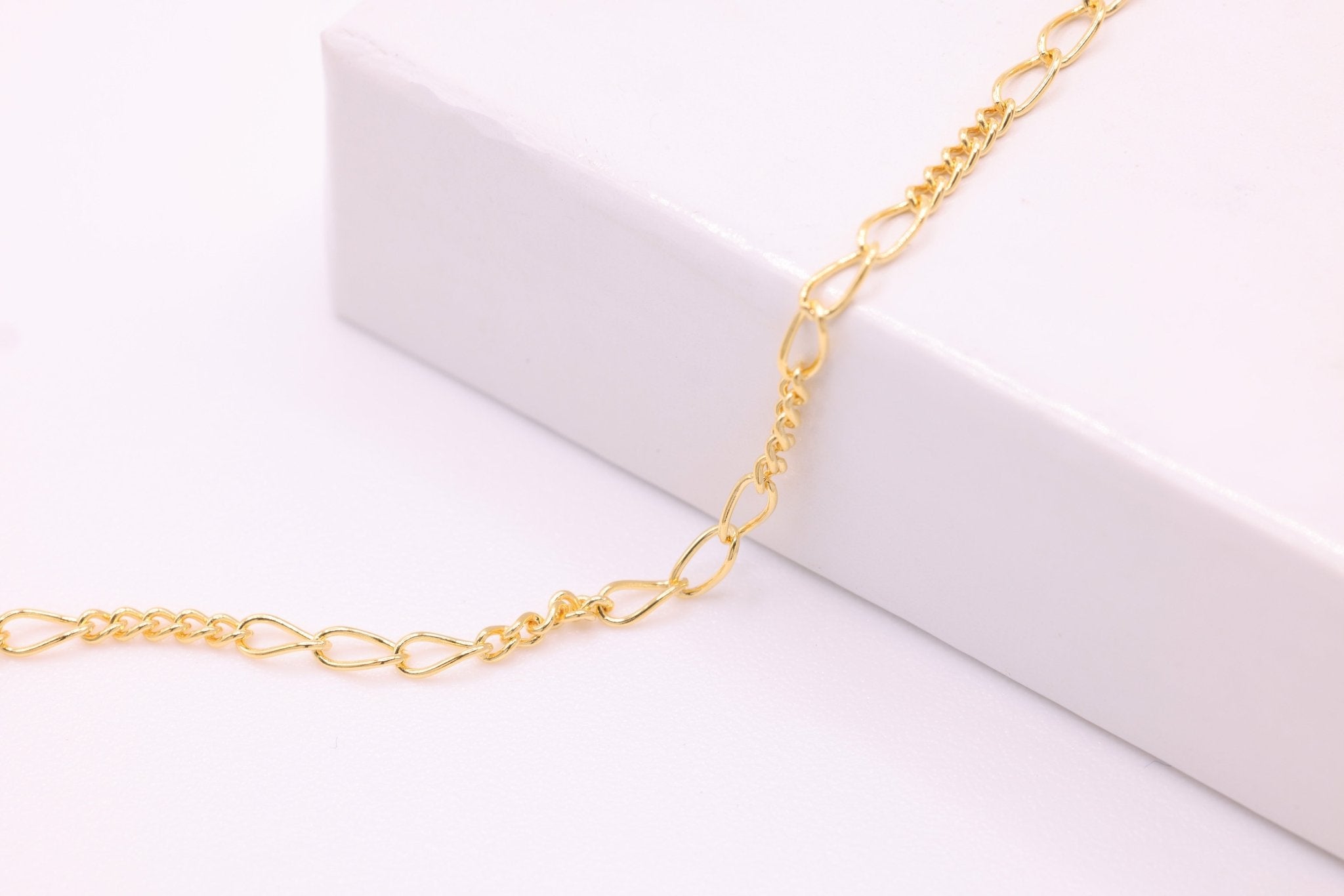 2mm x 3.5mm Figaro Chain, 14/20 Gold - Filled, Wholesale, Pay Per Foot, 5 & 3 Link Jewelry Making Chain - HarperCrown