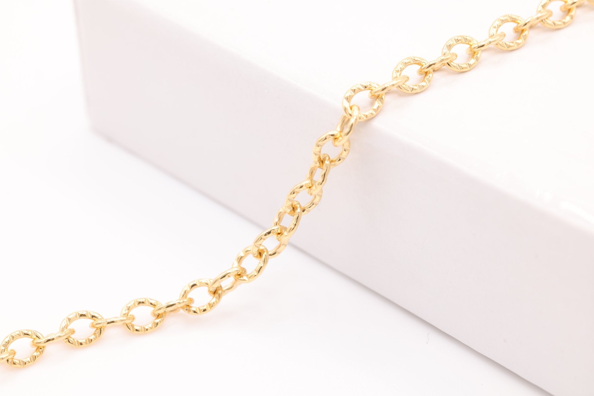 2mm x 3mm Textured Cable Chain, 14K Gold - Filled, Bulk DIY Spool Pay Per Foot Jewelry Making Chain - HarperCrown