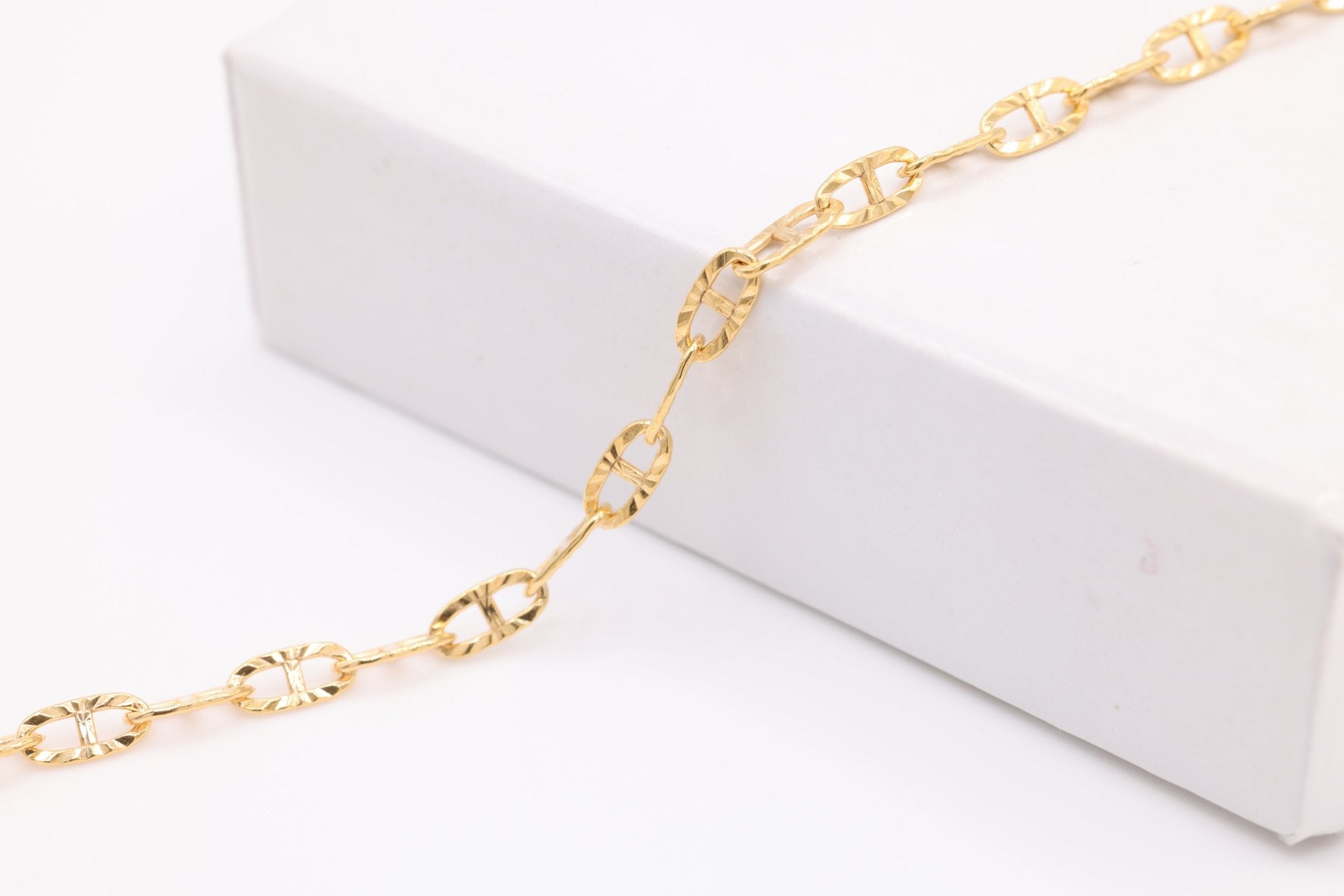 2mm x 4mm Mariner Anchor Starburst Chain, 14/20 Gold - Filled - HarperCrown