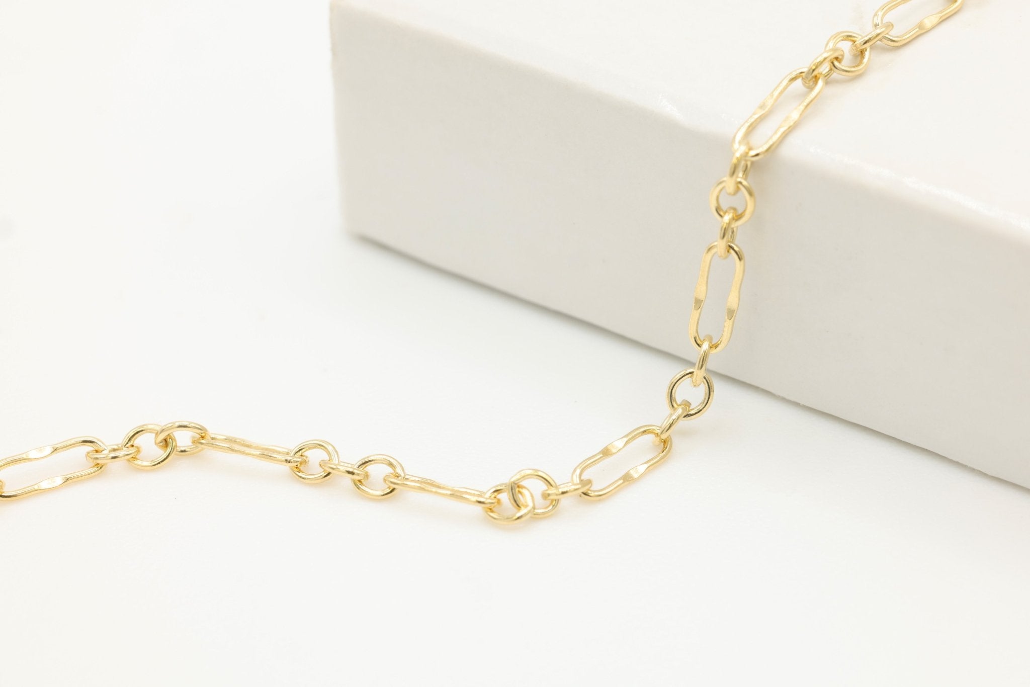 2mm x 5.5mm Dapped Chain, 14/20 Gold-Filled, Wholesale, Pay Per Foot, Jewelry Making Chain - HarperCrown