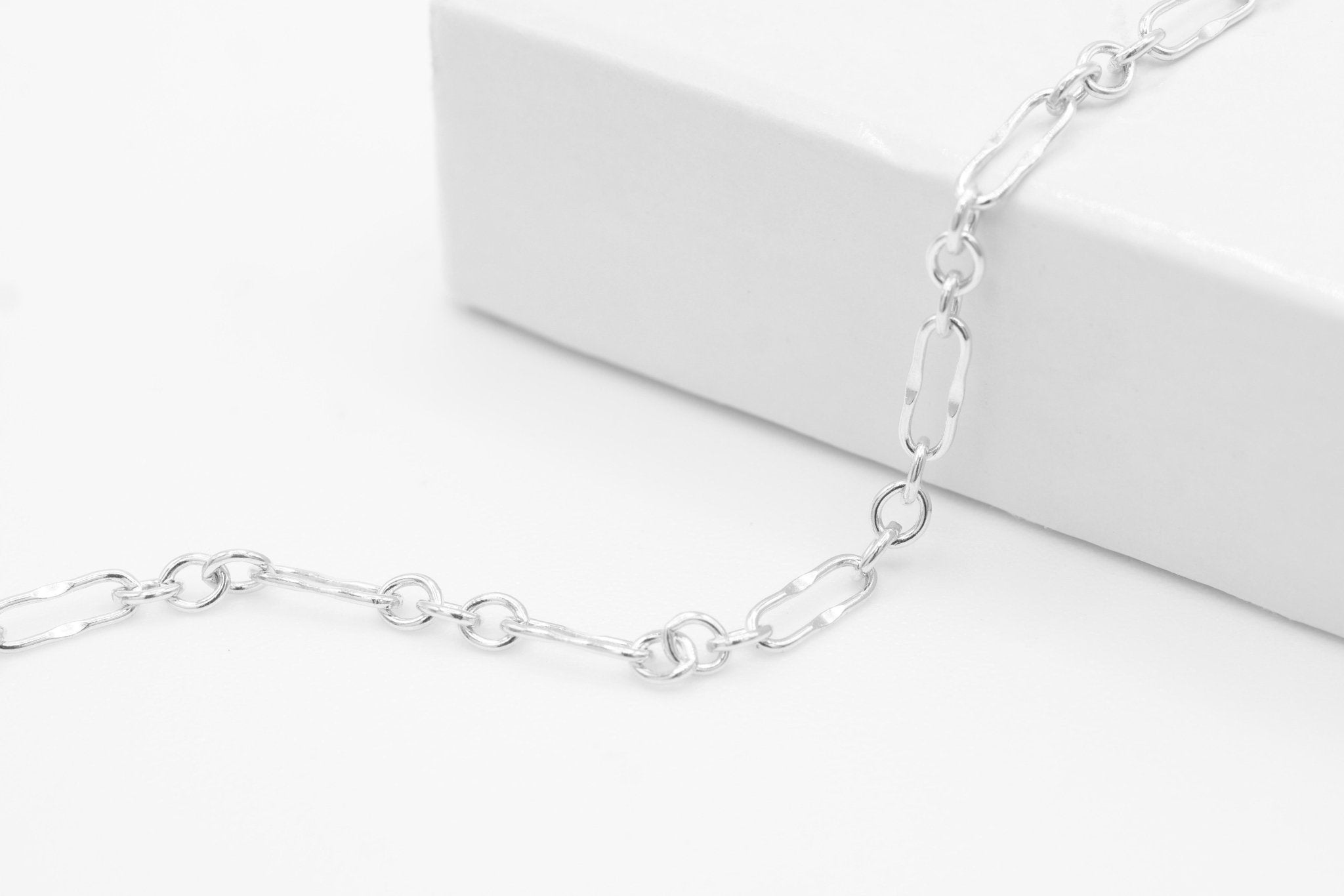 2mm x 5.5mm Dapped Chain, 925 Sterling Silver, Wholesale, Pay Per Foot, Jewelry Making Chain - HarperCrown