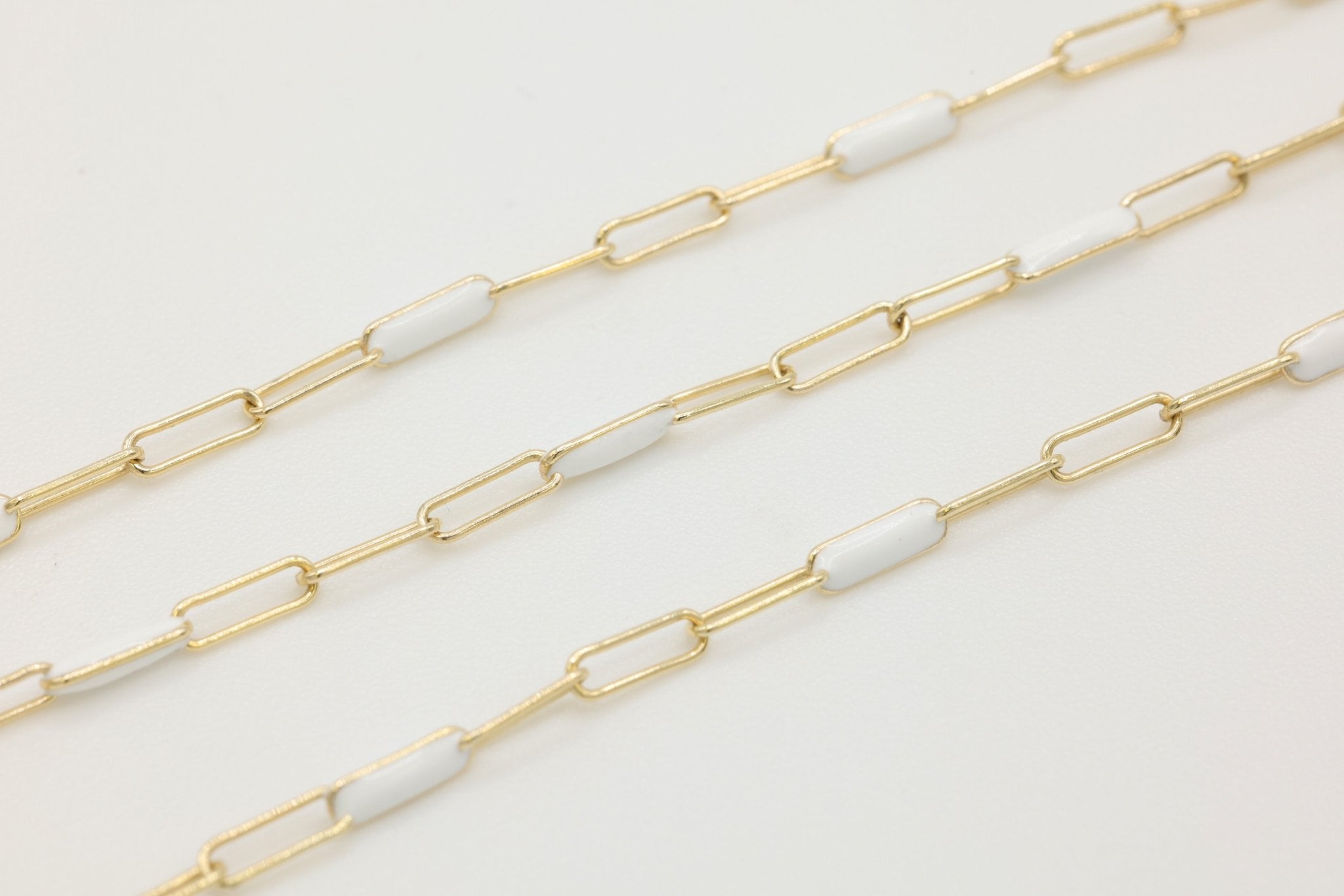 2mm x 5.5mm Paperclip Precision White Enamel Chain, 14/20 Gold - Filled, Wholesale, Chain Permanent Jewelry - HarperCrown