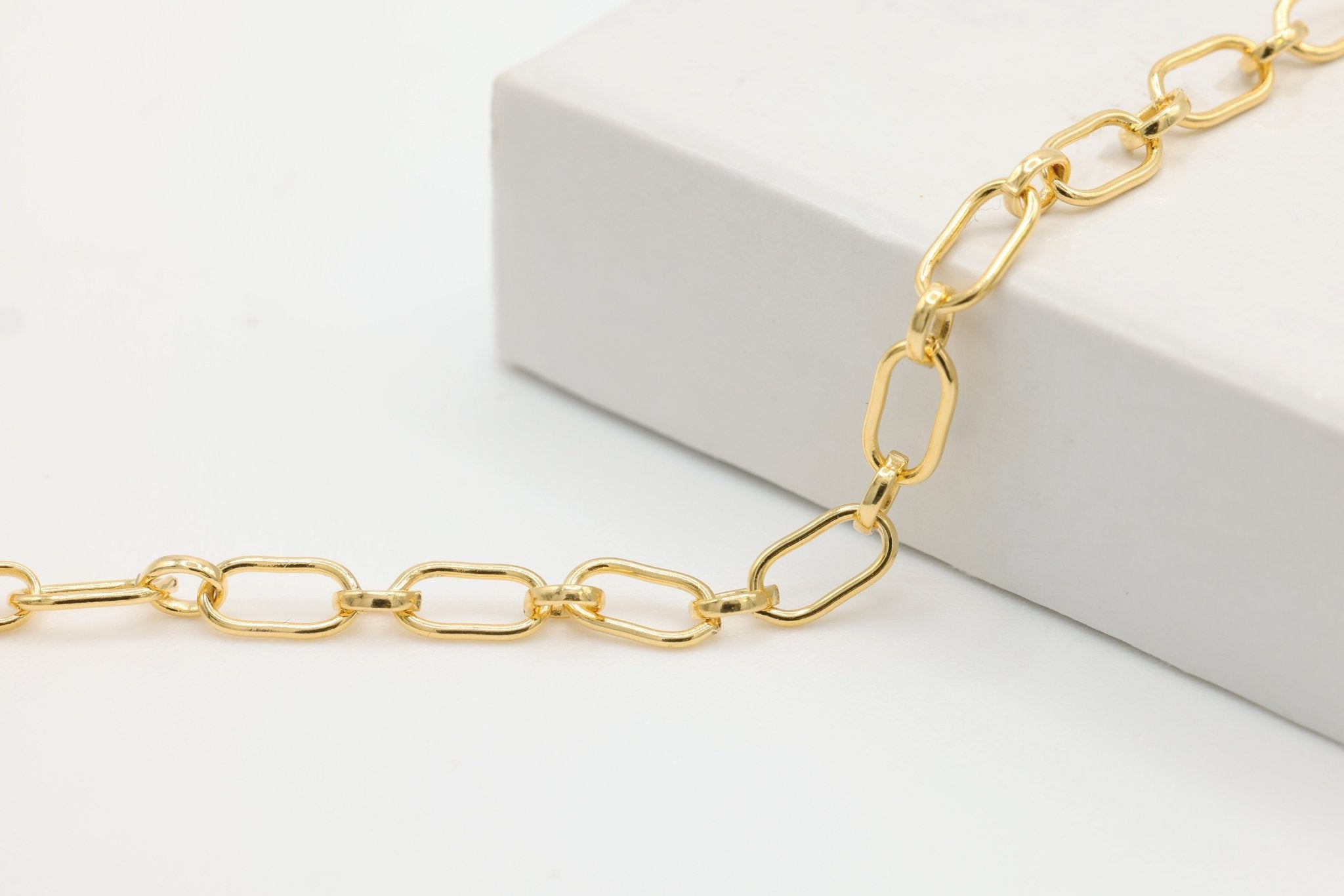 3.3mm x 6mm Long & Short Chain, 14/20 Gold - Filled, Wholesale, Pay Per Foot, Jewelry Making Chain - HarperCrown