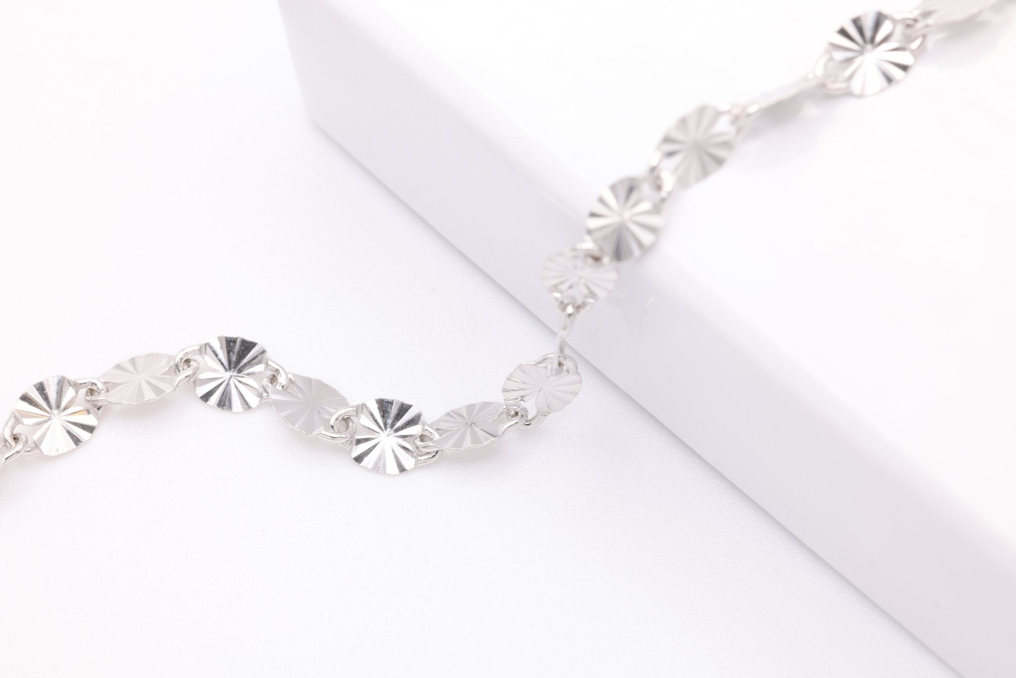 3mm x 4.5mm Starburst Chain, 925 Sterling Silver, Diamond Cut, Bulk Spool Pay Per Foot Jewelry Making Chain - HarperCrown