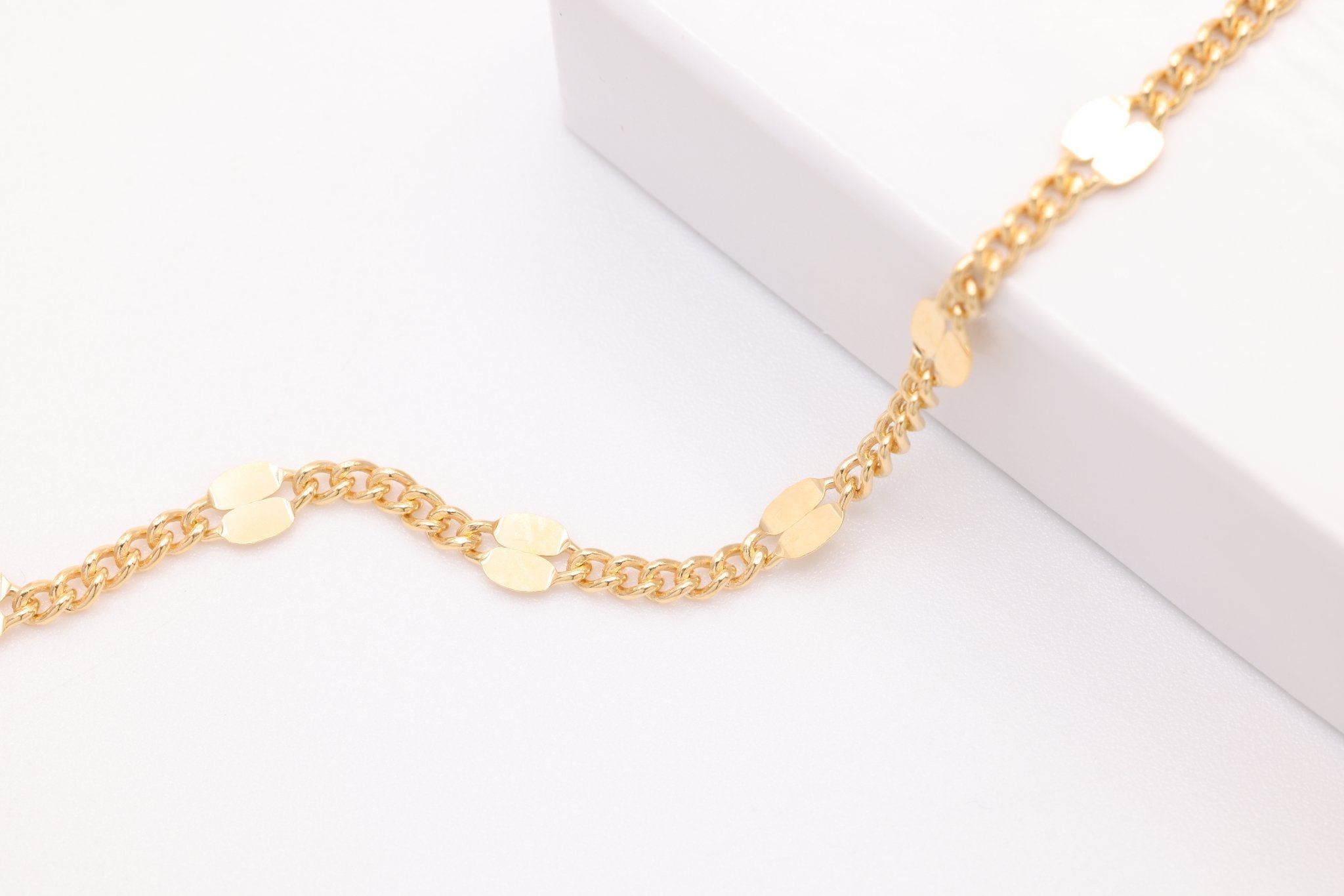 3mm x 4mm Dapped Curb Chain, Gold - Filled, Bulk Spool Pay Per Foot Jewelry Making Chain - HarperCrown