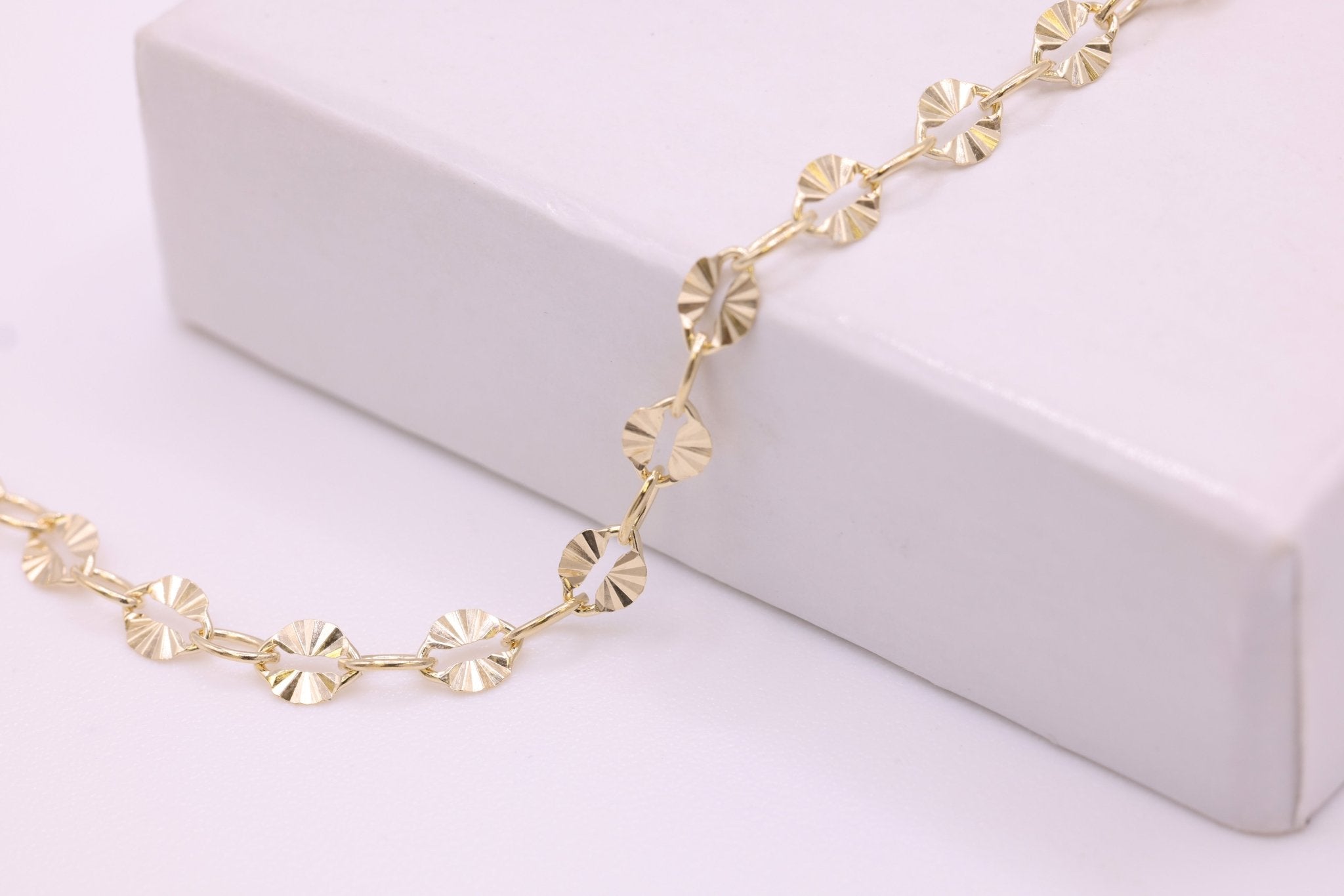 3mm x 4mm Starburst Chain, 14/20 Gold - Filled, Wholesale, Pay Per Foot, Jewelry Making Chain - HarperCrown