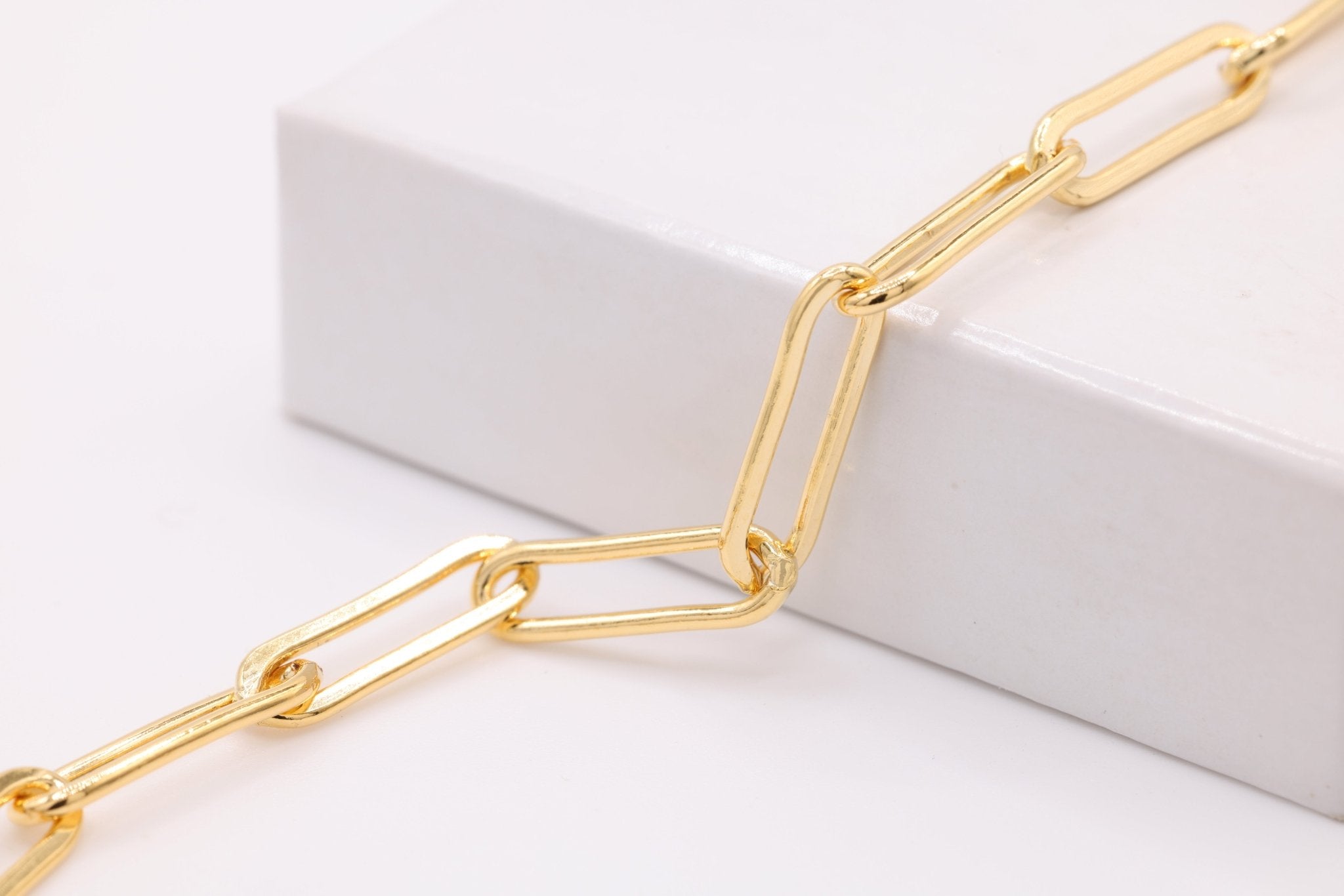 4mm x 13mm Flat Elongated Paperclip Chain, 14/20 Gold - Filled - HarperCrown