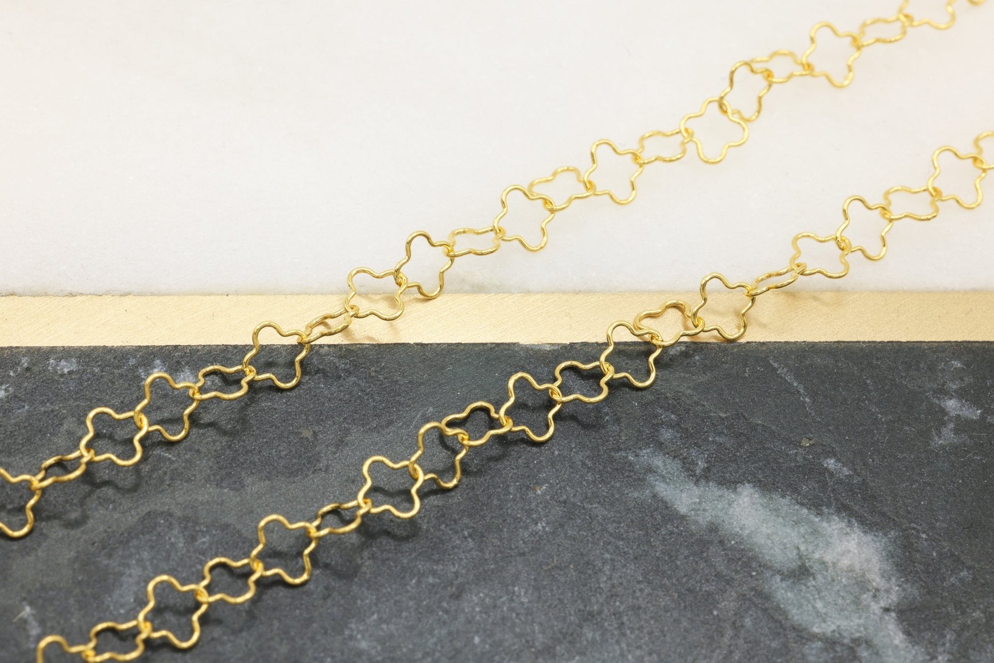 4mm x 4mm Flower Chain, 14/20 Gold - Filled, Wholesale, Pay Per Foot, Jewelry Making Chain - HarperCrown