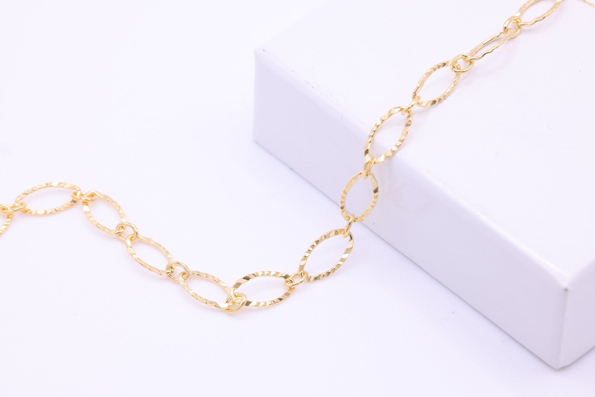 4mm x 8mm Oval Starburst Chain, 14/20 Gold - Filled, Wholesale, Pay Per Foot, Jewelry Making Chain - HarperCrown