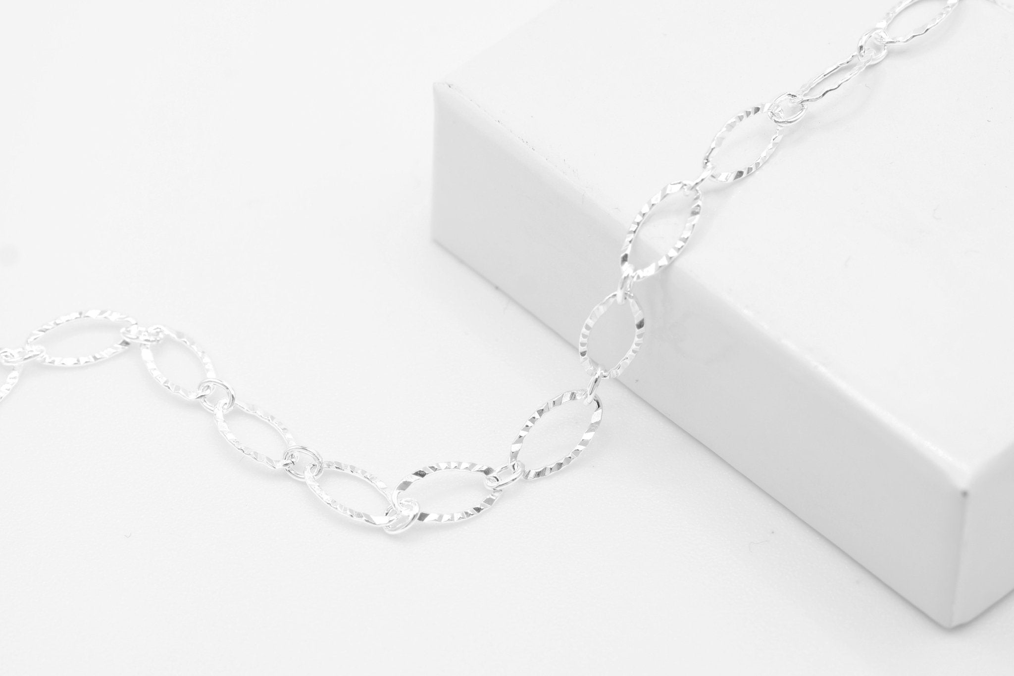 4mm x 8mm Oval Starburst Chain, 925 Sterling Silver, Wholesale, Pay Per Foot, Jewelry Making Chain - HarperCrown
