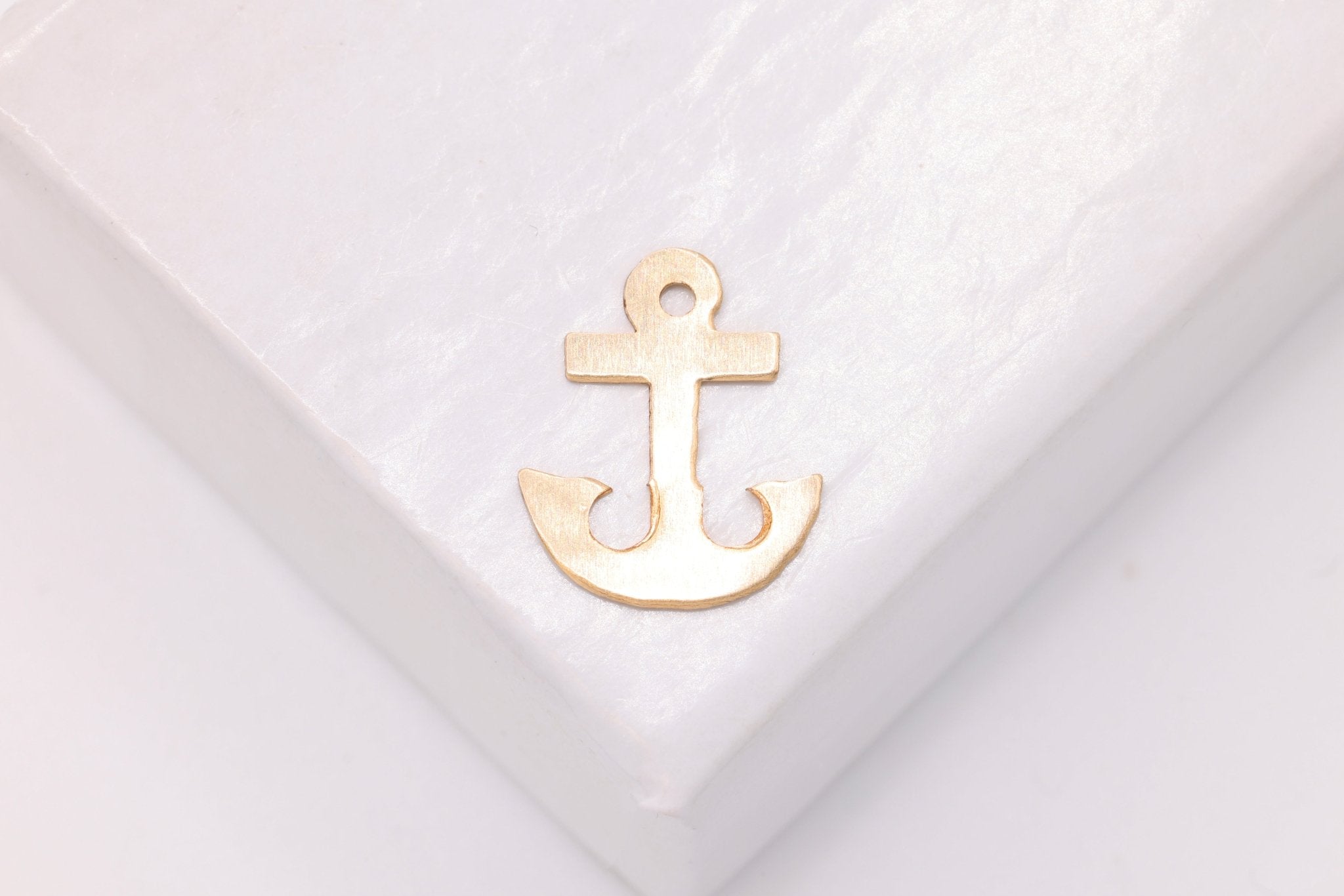 Anchor Charm, Wholesale, 14/20 Gold - Filled, 11mm x 9mm, Nautical Sailing - HarperCrown