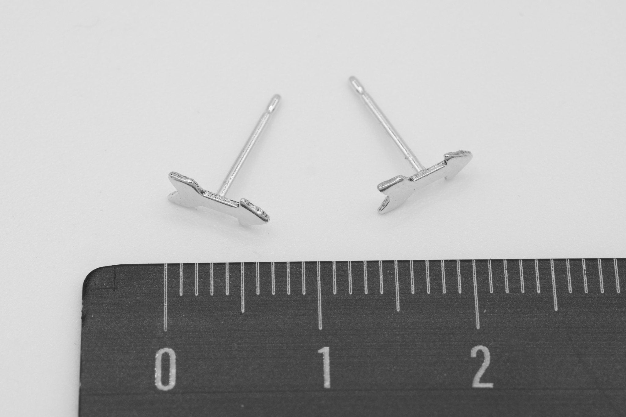 Arrow Stud Earring, 925 Sterling Silver, 8mm x 3mm, Wholesale, Dainty Minimalist Jewelry Earrings - HarperCrown