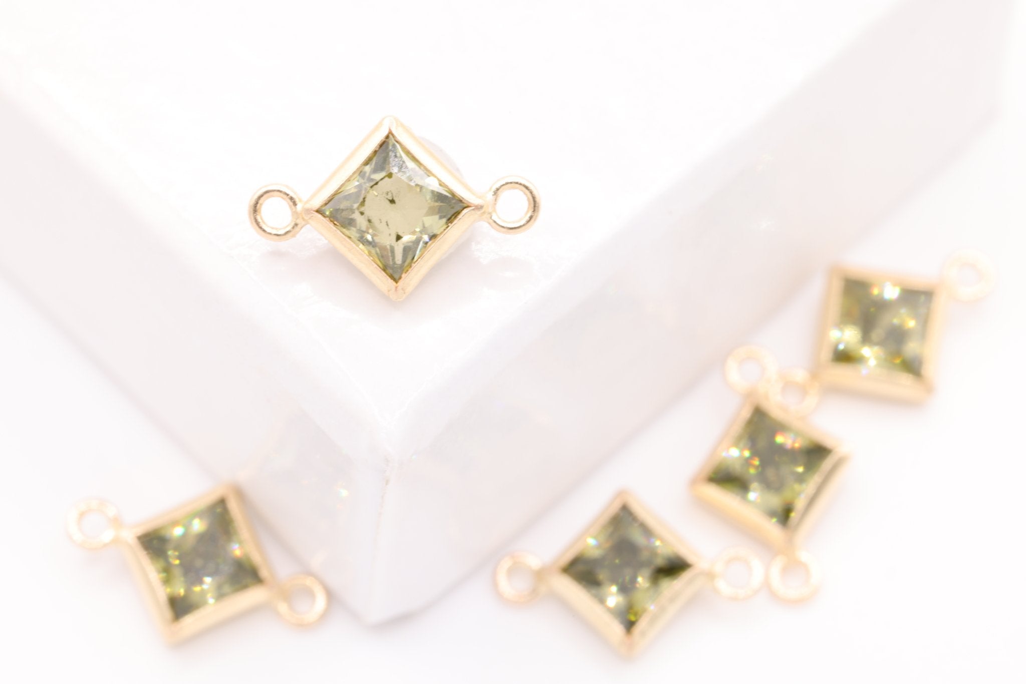August Birthstone Peridot CZ Connector Bezel Frame, Gold - Filled, 4mm, Bulk DIY Wholesale Jewelry Making Charm - HarperCrown