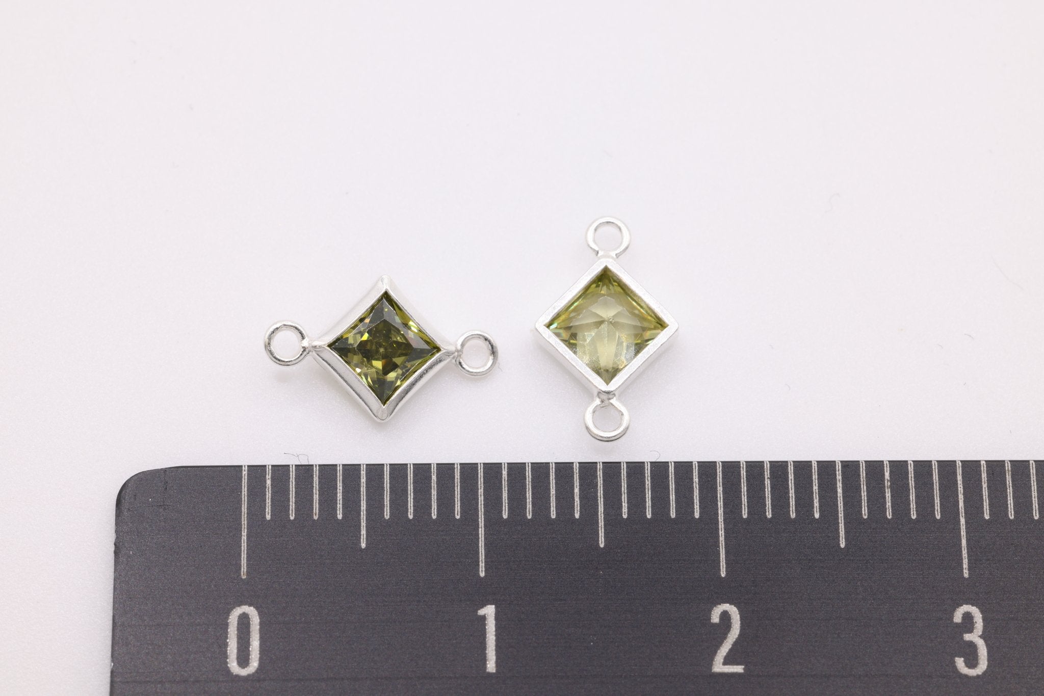 August Birthstone Peridot CZ Connector Bezel Frame, Sterling Silver, 4mm - HarperCrown
