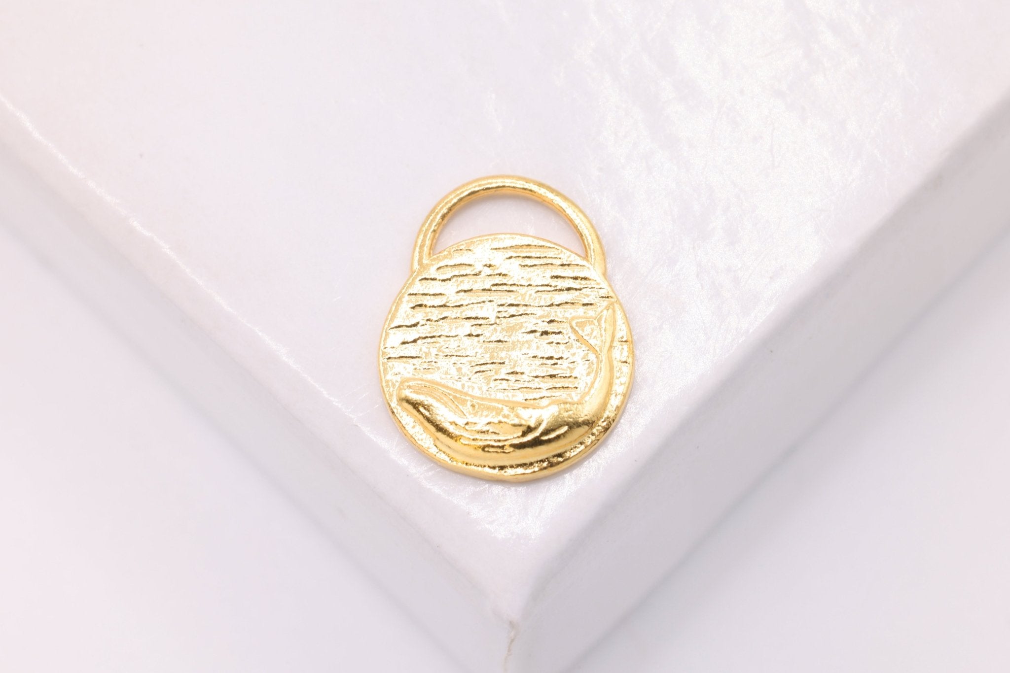 Blue Whale Round Disc Charm, Wholesale, 18K Gold - Plated 925 Sterling Silver, 12mm x 8mm, Sea Animal Life Humpback Whale Marine - HarperCrown