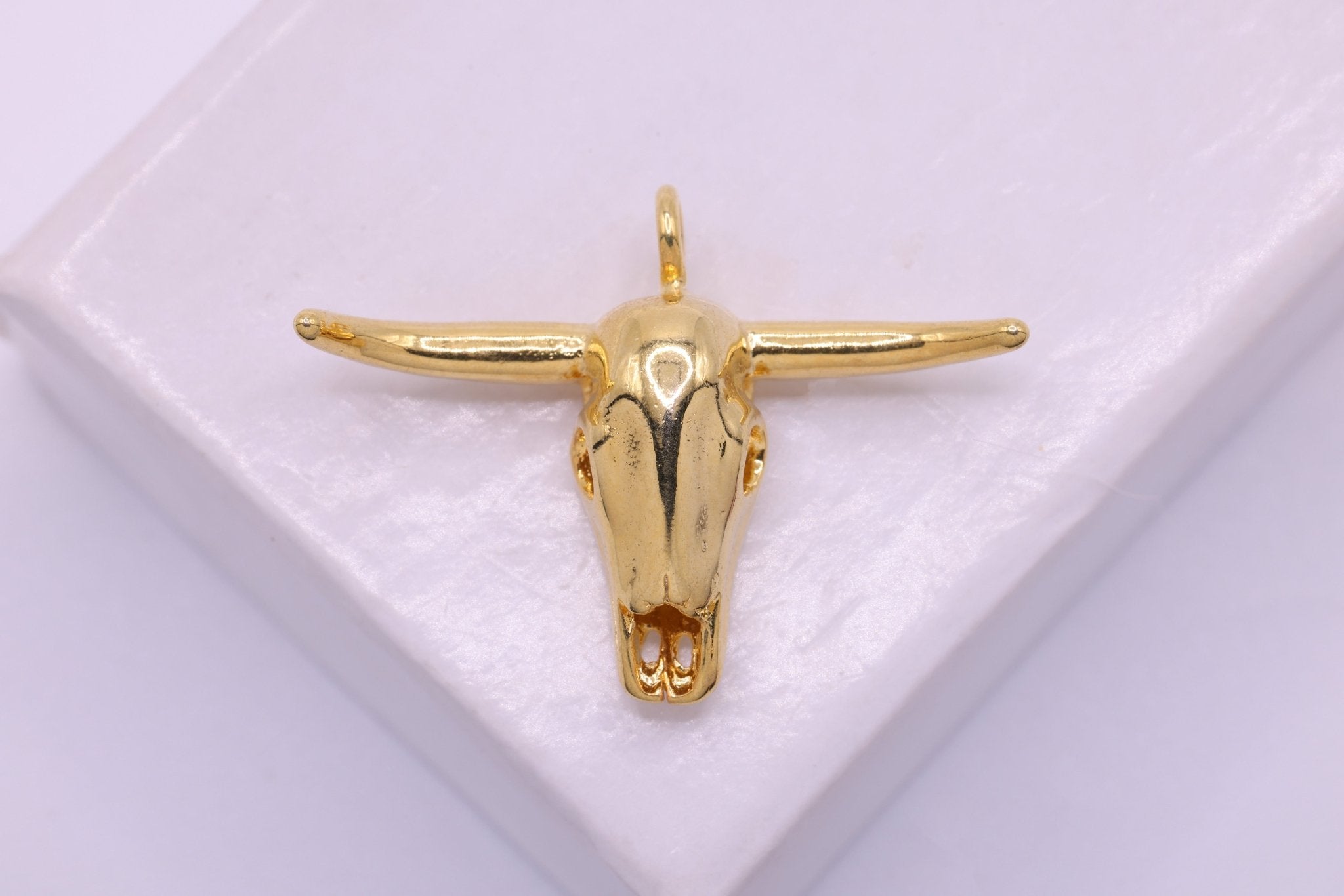 Buffalo Head Pendant - Vermeil 22k Gold plated 925 Sterling Silver, Bison Head Charm, Ox Head Charm, Indian Head Charm, Horn, Cattle, 404 - HarperCrown