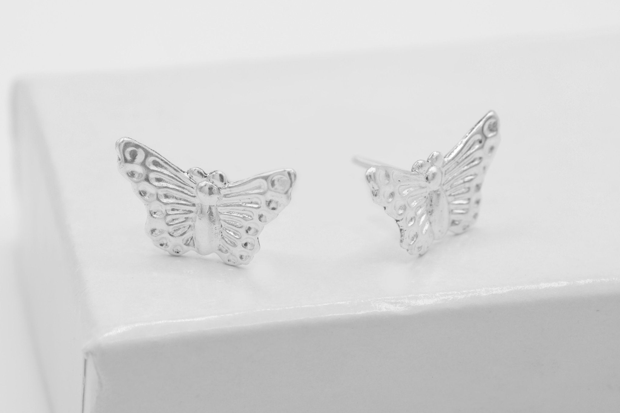 Butterfly Stud Earring, 925 Sterling Silver, 13mm x 7mm, Wholesale, Pay Per Piece - HarperCrown
