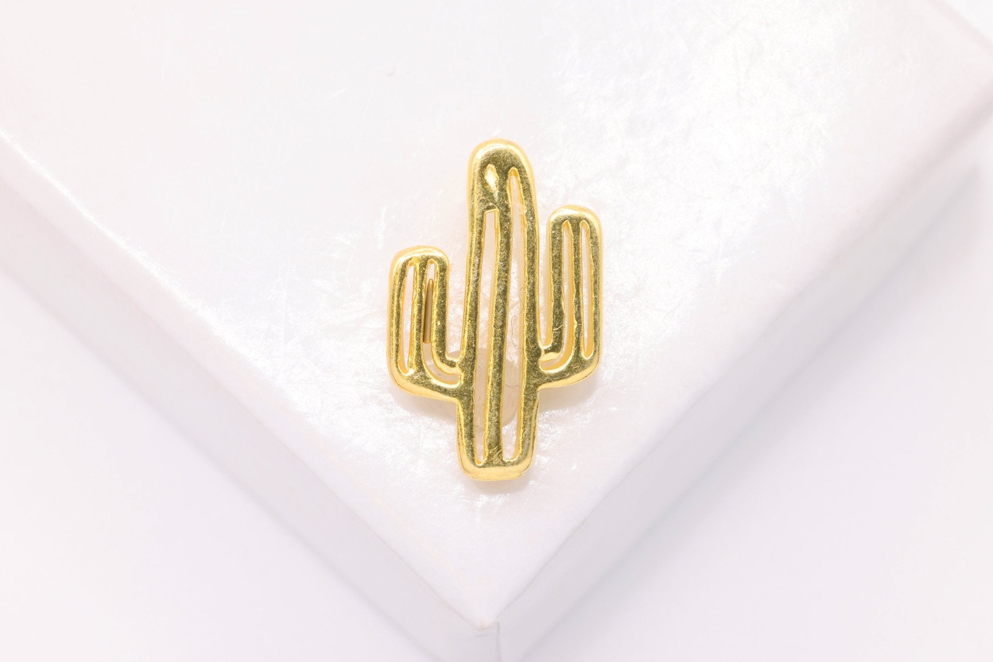 Cactus Charm, Wholesale, 14K Solid Gold, 14mm x 9mm, Cacti Desert Plant Succulent - HarperCrown