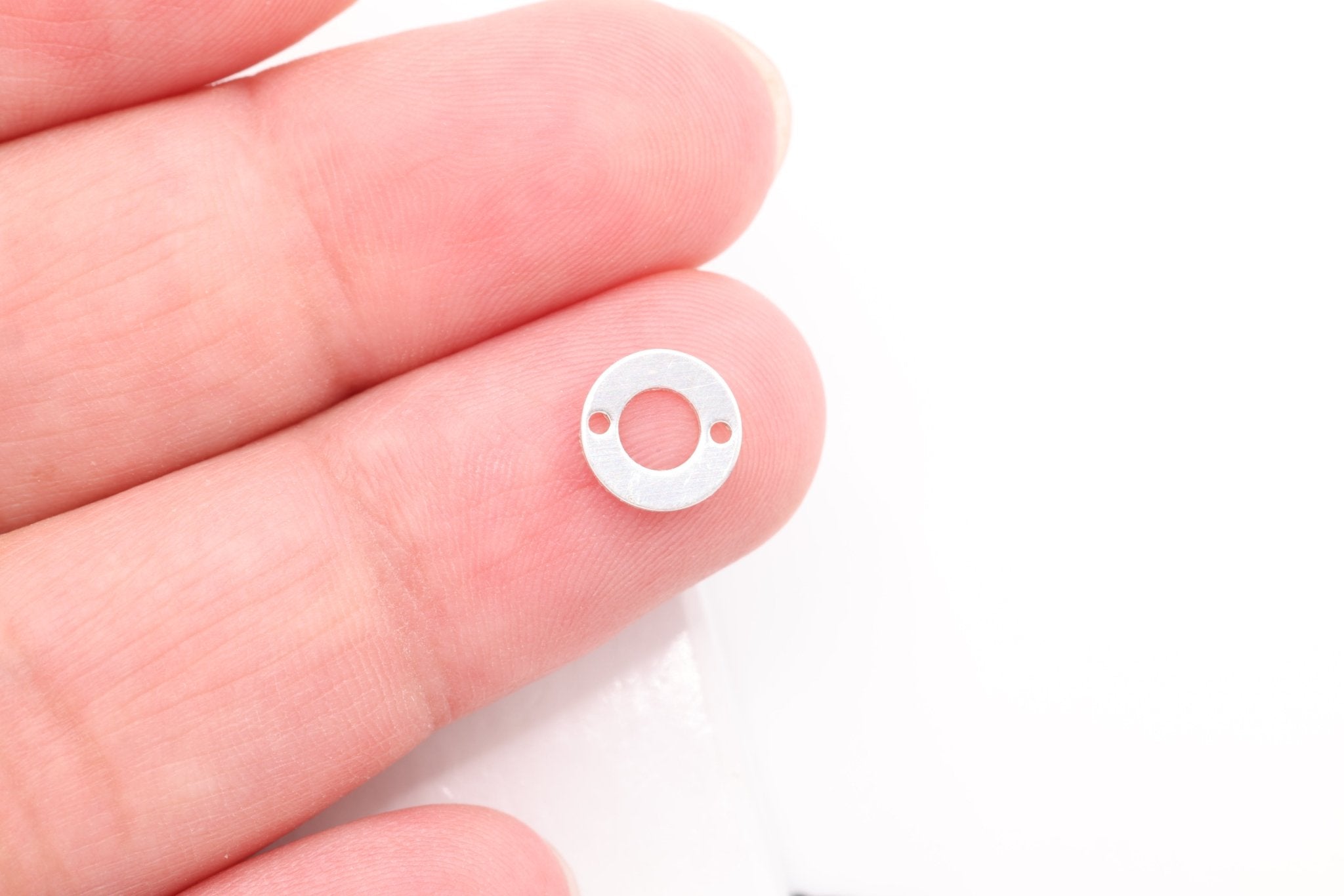 Circle Cutout Connector Charm, Wholesale, 925 Sterling Silver, 9mm, Flat Circle Outline Infinity Geometric Shape - HarperCrown
