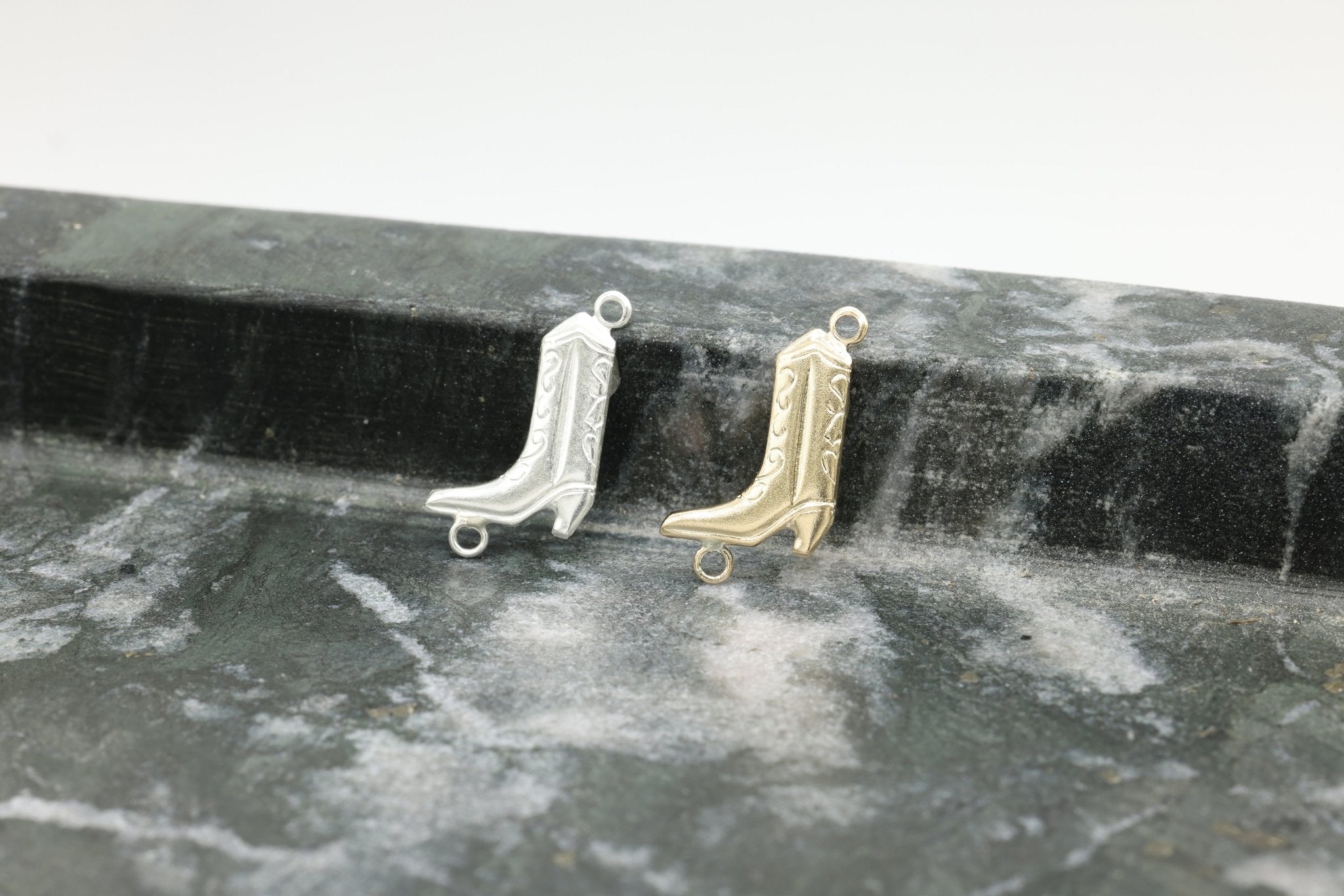 Cowboy Boot Connector Charm, Wholesale, 925 Sterling Silver, 15mm x 10mm, Cowgirl Texas Charm - HarperCrown