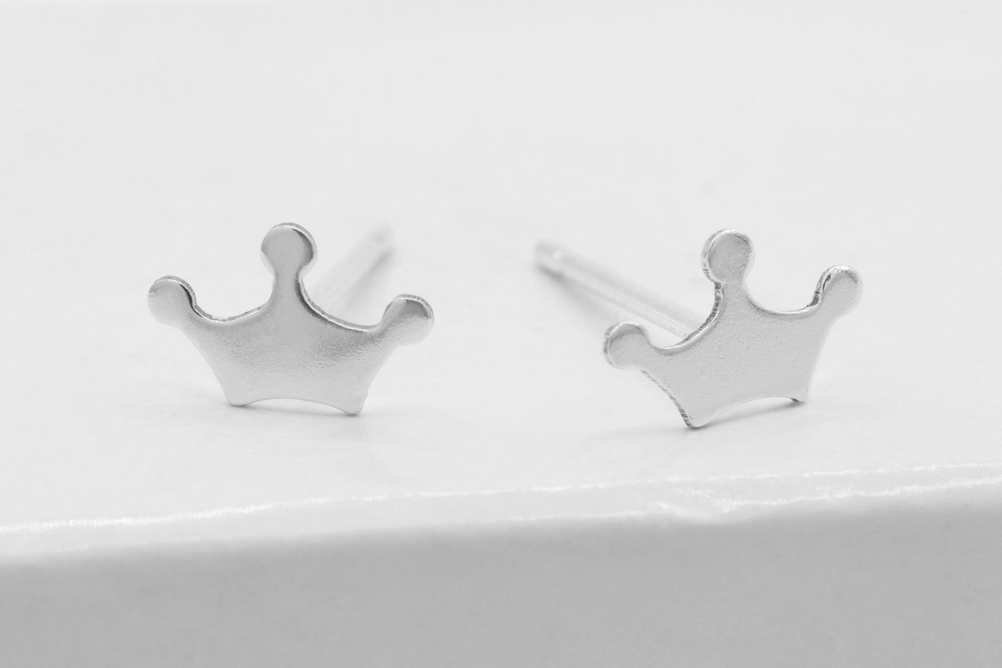 Crown Stud Earring, 925 Sterling Silver, 8mm x 5mm, Wholesale, Royal Crown Jewelry Earrings - HarperCrown